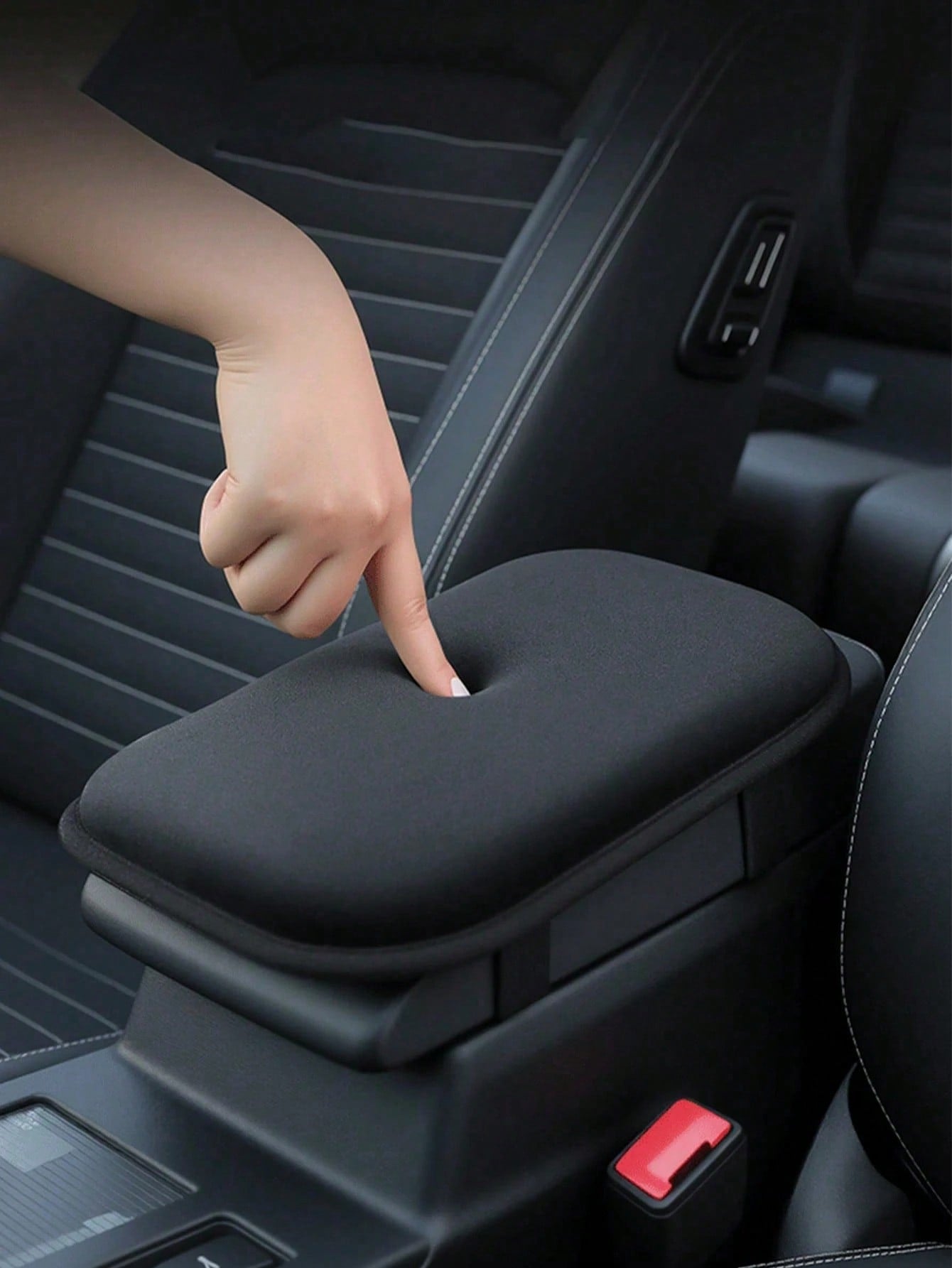 1 PC Black Thickened Fluffy Car Armrest Box Booster Mat, Center Armrest Mat, Car Armrest Cover, Armrest Box Mat