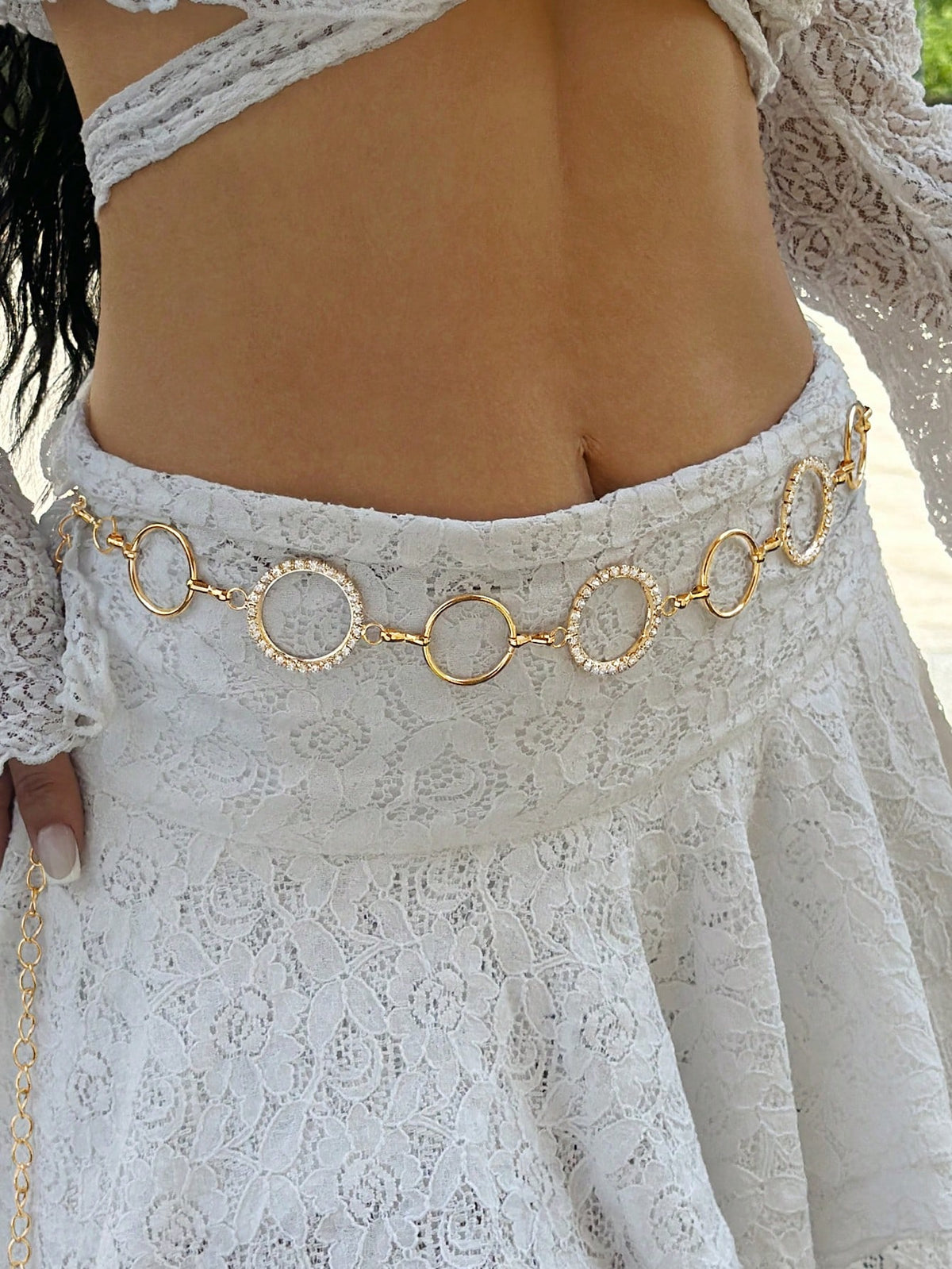 1pc Minimalist Geometric Circle Single-Layer Body Chain, Punk Metal Waist Chain For Women (Random Circle Quantity)