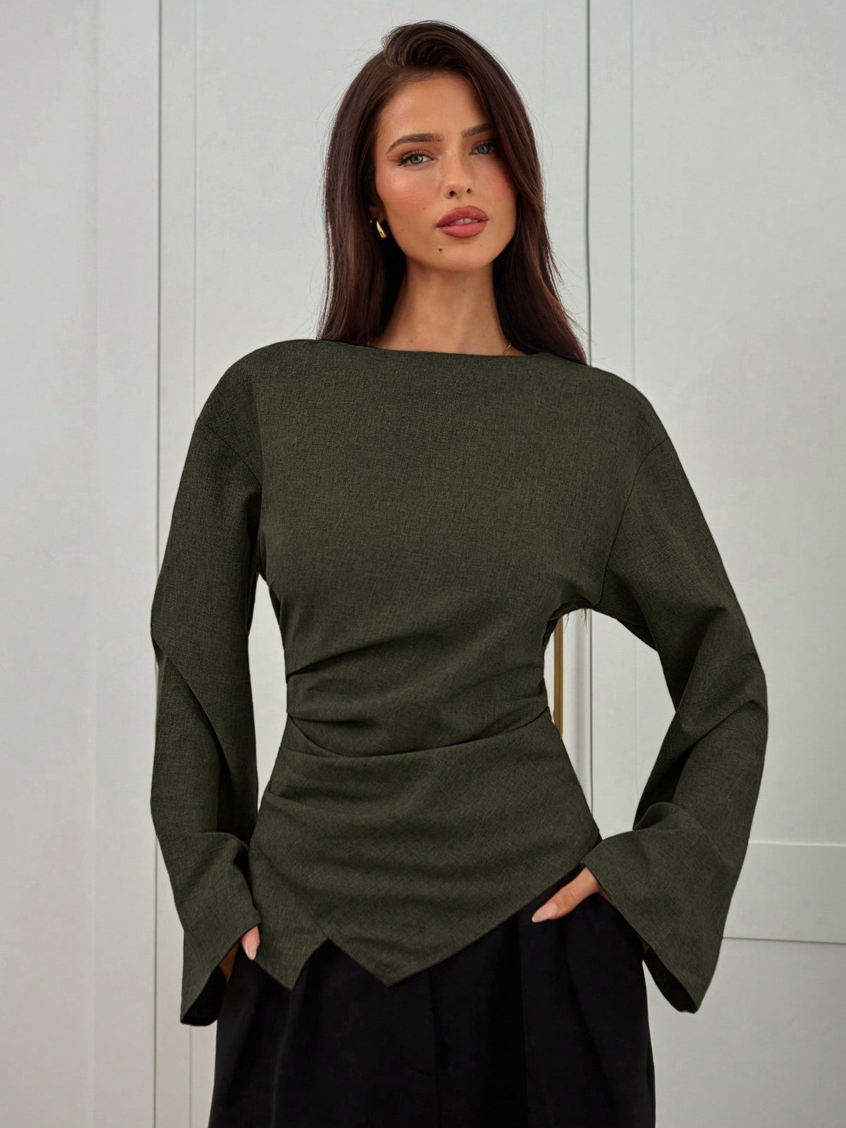 Aloruh Women's Autumn/Winter New Stylish Commuter Waist Ruched Asymmetric Hem Long Flare Sleeve V-Neck Pullover Blouse