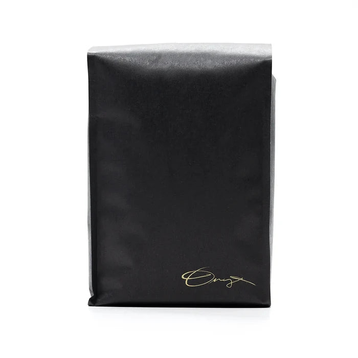Close up of Onyx Eclipse packaging with a gold signature and large ONYX branding