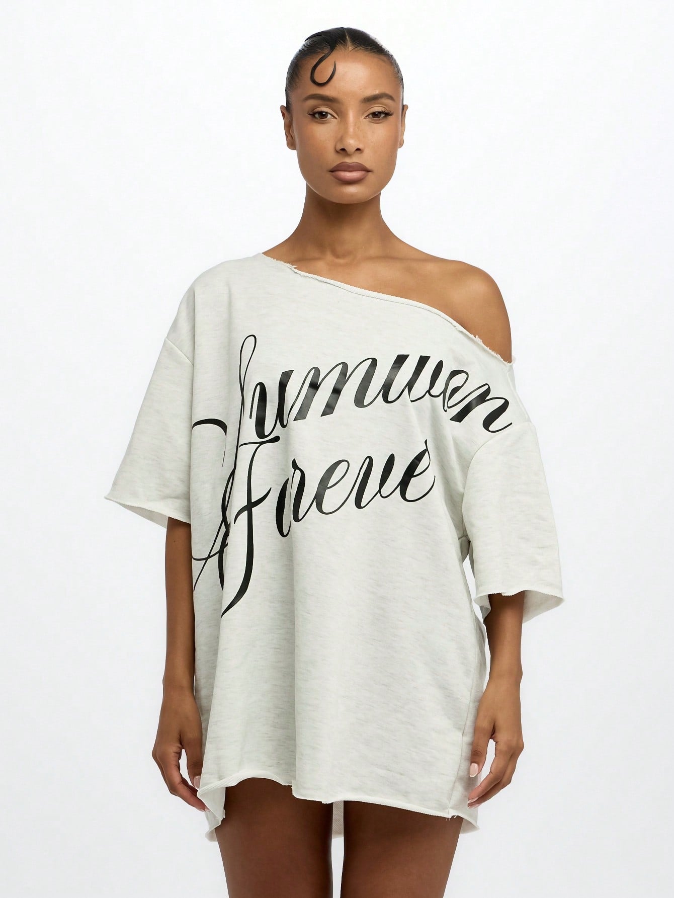 SUMWON WOMEN Oversized Summer Street Style Off-Shoulder Mini Length T-Shirt Dress Loungewear Casual Weekend Festival Urban Streetwear Athleisure Script Text
