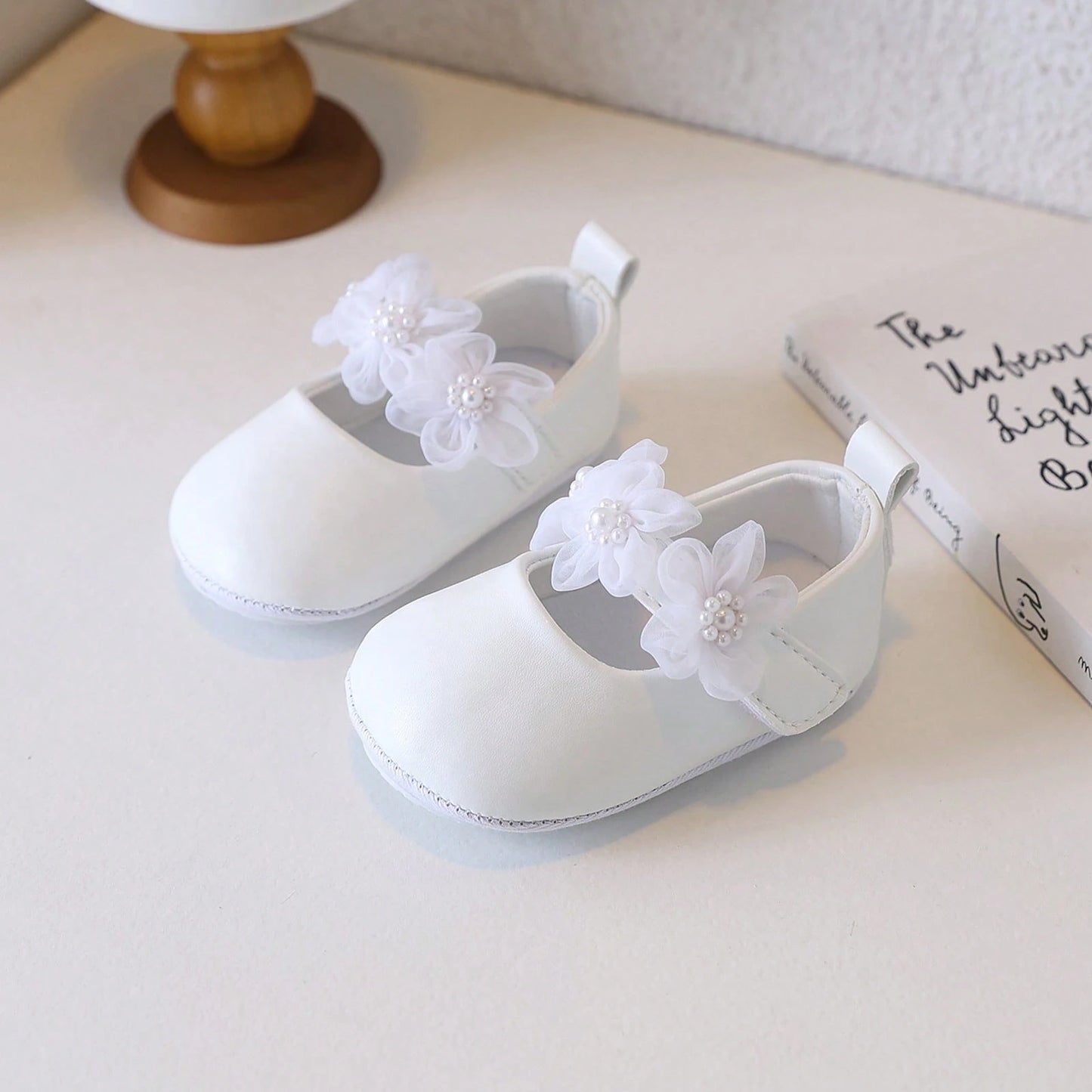 0-12 Months Baby Girls Shoes Soft Sole Non-Slip Hook And Loop Closure Bow First Walking Shoes Comfortable Indoor Outdoor Shoes