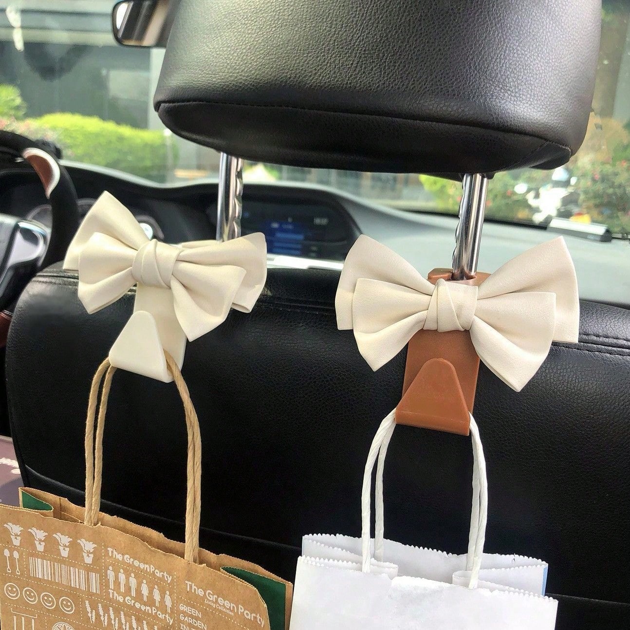 1/2pcs Elegant Bow Car Seat Organizer, Multi-Functional Car Storage Hook, Cartoon Creative Backseat Storage, Car Seat Hook Organizer, Car Storage Gadget, Unisex Car Accessories (Improved Processing, R