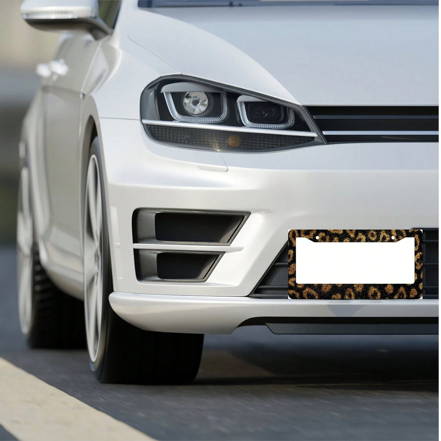 1 Leopard Print Gold Glitter License Plate Frame, Aluminum Alloy Car Decorative License Plate Cover- Rust-Proof, Noise-Reducing, Weather-Resistant Bracket, Suitable For US Standard Vehicles
