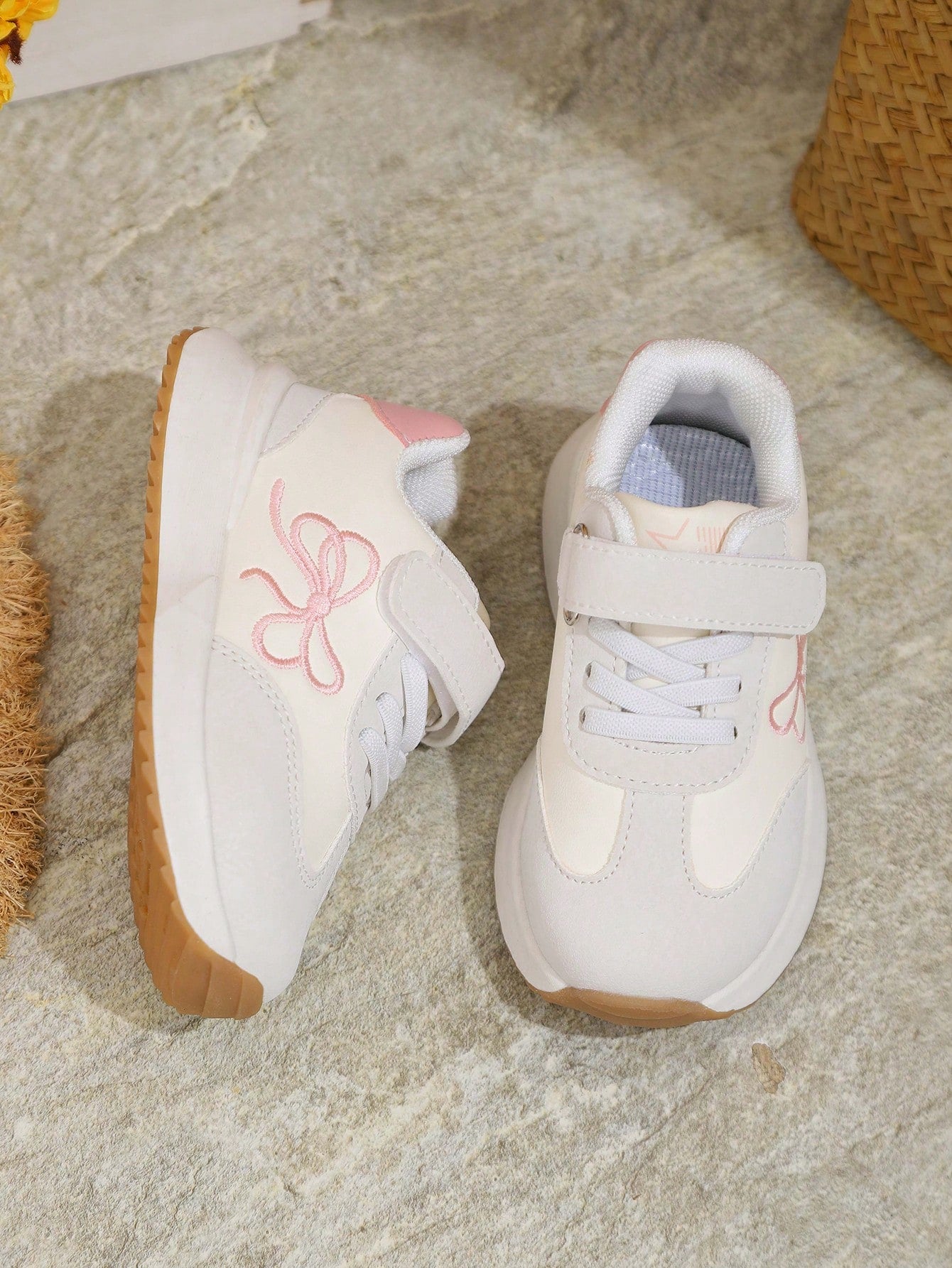 1 Pair New Kids Girls Cute Versatile Bowknot Chunky Sneakers, Casual Soft Sole White Shoes For Toddlers