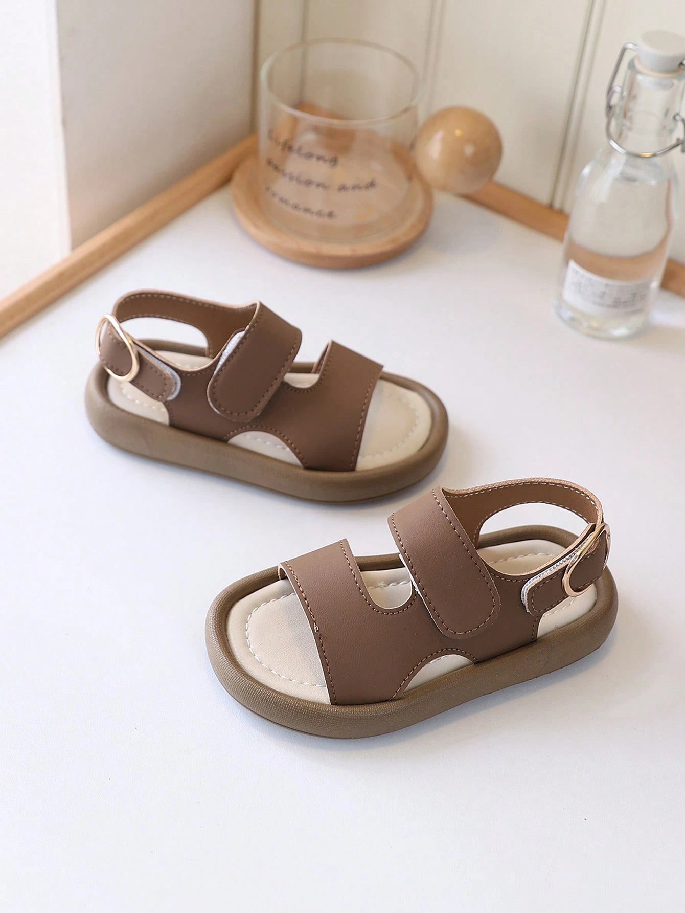 1 Pair Solid Color Baby Sandals, Boys & Girls Fashion Hook And Loop Closure Beach Sandals