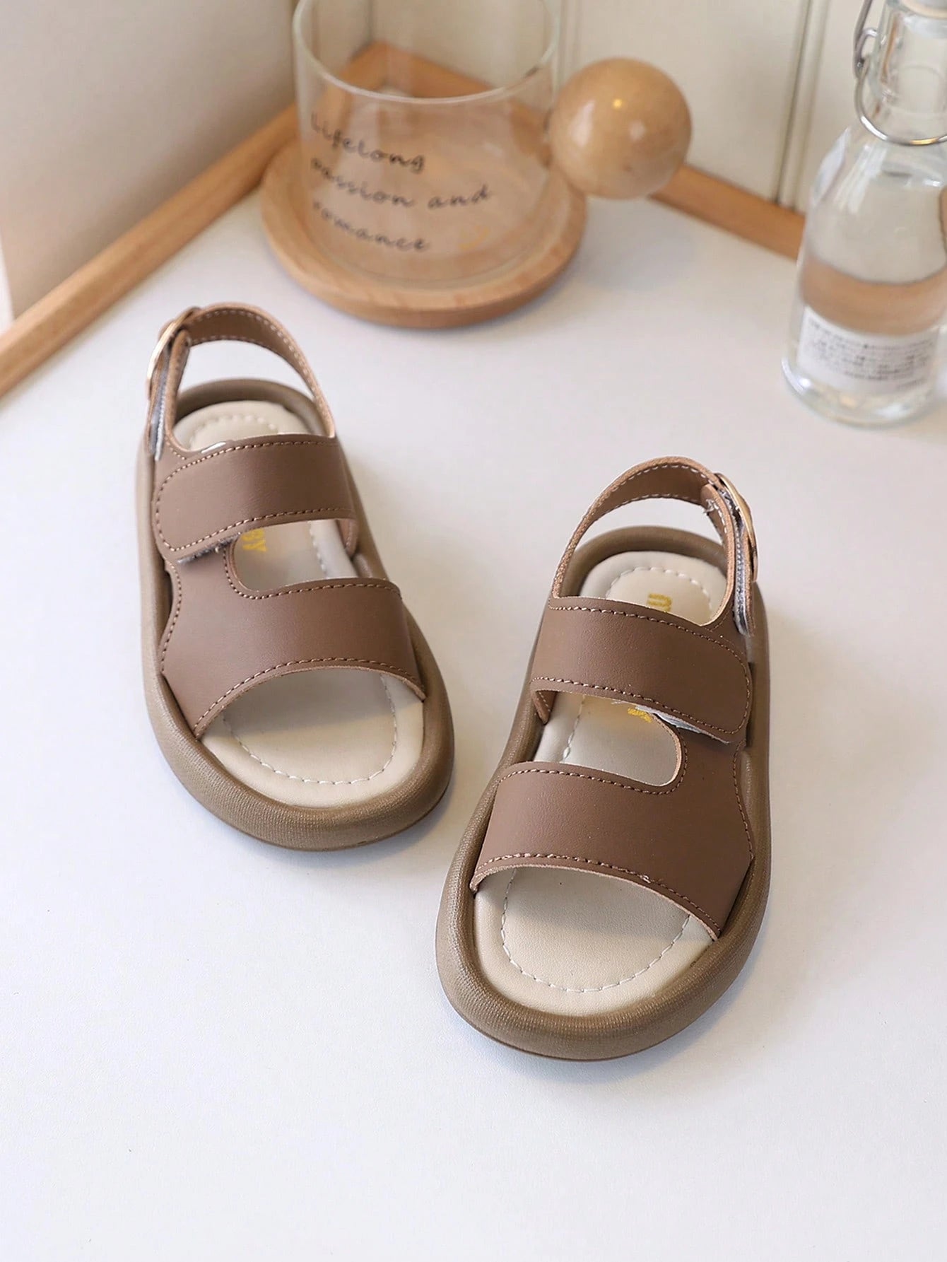 1 Pair Solid Color Baby Sandals, Boys & Girls Fashion Hook And Loop Closure Beach Sandals