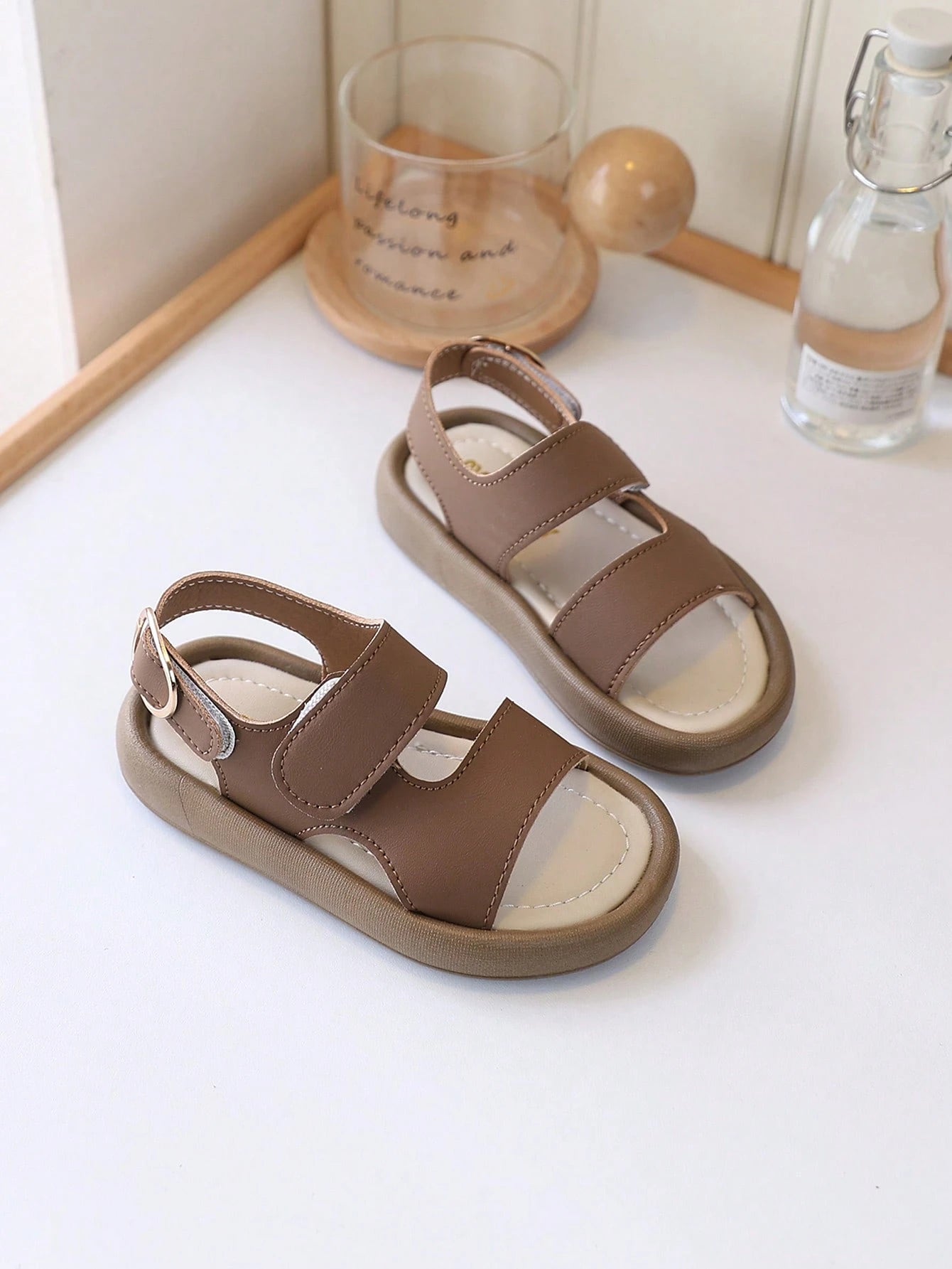 1 Pair Solid Color Baby Sandals, Boys & Girls Fashion Hook And Loop Closure Beach Sandals