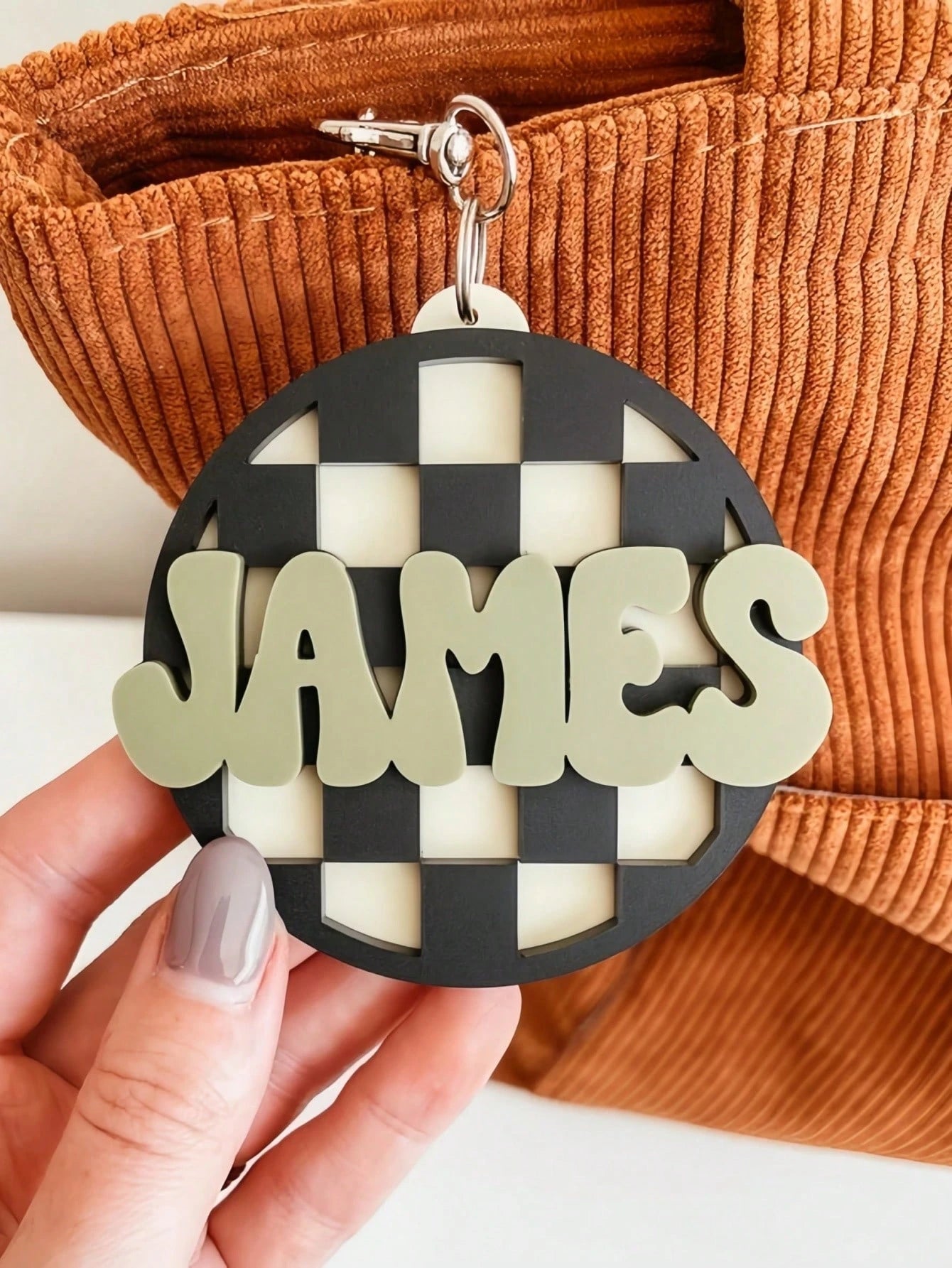 1 PC Checkered Backpack Tag, Backpack Name Keychain, 3D Name Keychain, Personalized Name Keychain, Backpack Name Tag, Diaper Bag Tag, DIY Customizable Name & Date Keychain, Unique Luggage Tag Keyring