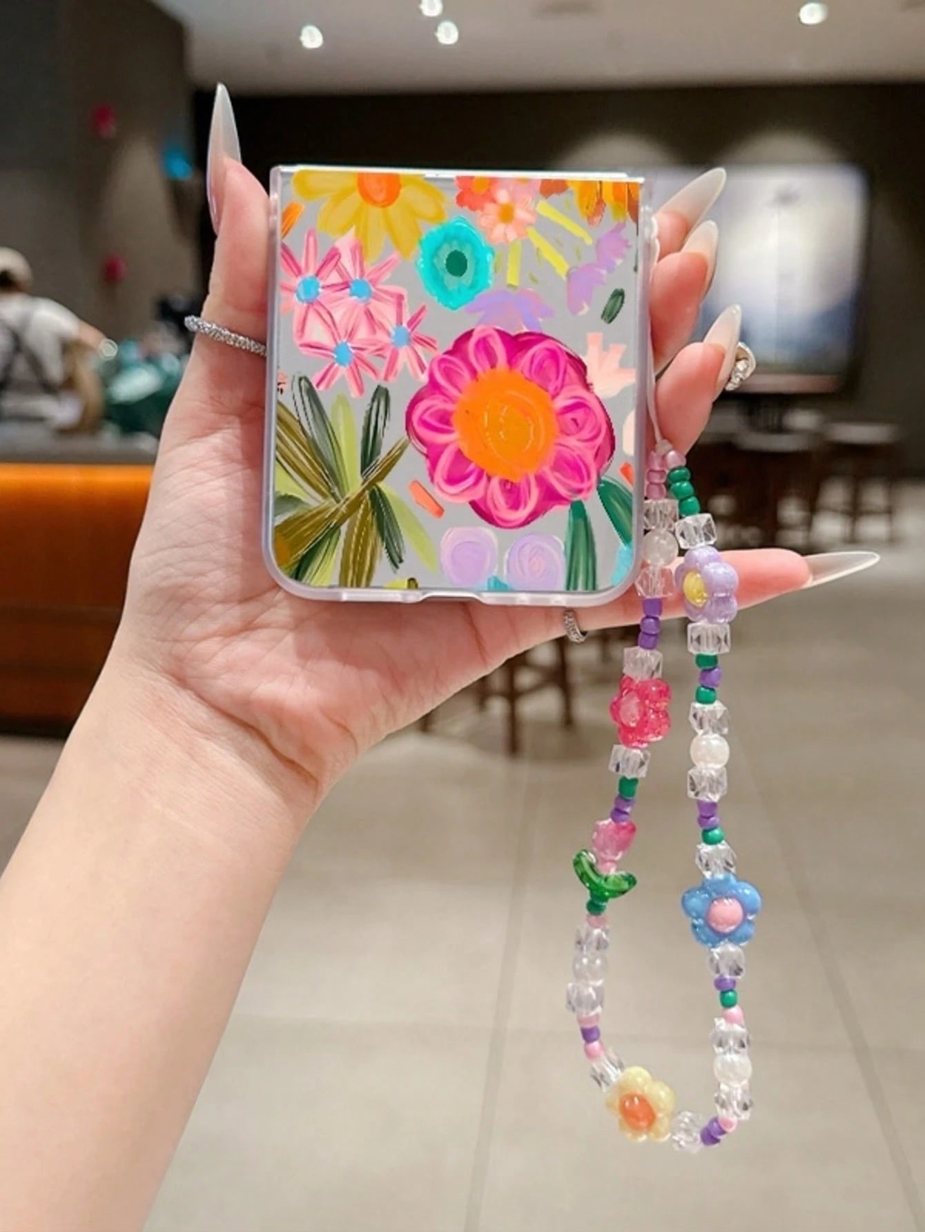 1 PC Of Fashionable And Simple Frosted PC Material With Colorful Flower Elementsfolding Phone Case, Paired With A Same Color Bracelet, Can Protect And Prevent Falling: SamsungGalaxy Zflip 3/Zflip 4/Zf