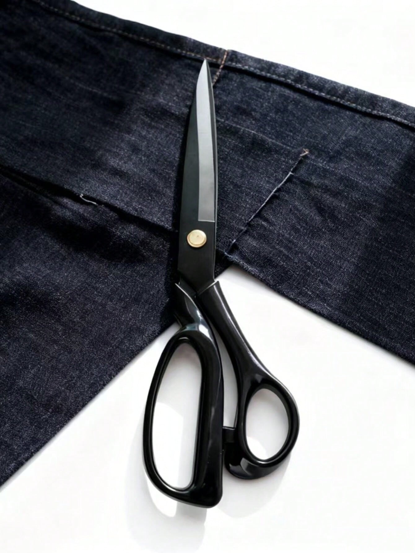 10-Inch Heavy Duty Professional Tailor Scissors- Ultra Sharp Industrial Grade Shears, Suitable For Cutting Fabric, Leather| Ideal For Home, Office, Artists And Sewing Enthusiasts
