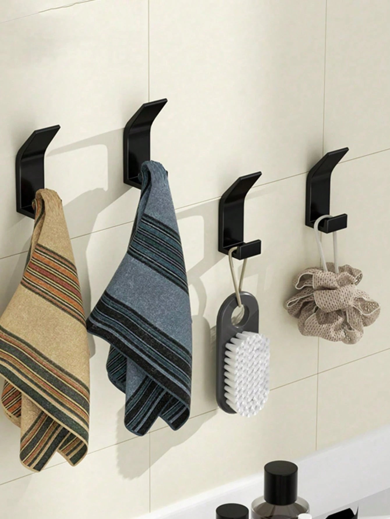 10pcs/5pcs Multifunctional Hooks- No Drilling Required, Bathroom Plastic Towel Hooks, Wardrobe Hangers, Bedroom Bathrobe Hooks, Kitchen Hooks, Household Item, Casual Style, Suitable For Bedroom, Bath