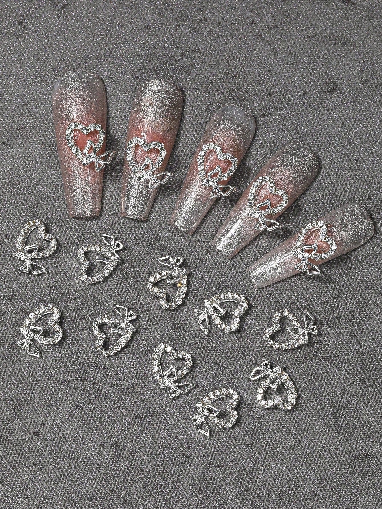 10pcs Charm Cutout Heart Personalized Rhinestone Nail Ornaments Luxury Alloy Ladies Girls Suitable For Nail Art Ornaments
