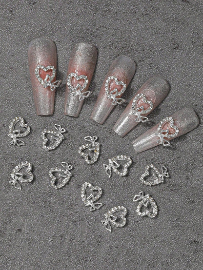 10pcs Charm Cutout Heart Personalized Rhinestone Nail Ornaments Luxury Alloy Ladies Girls Suitable For Nail Art Ornaments