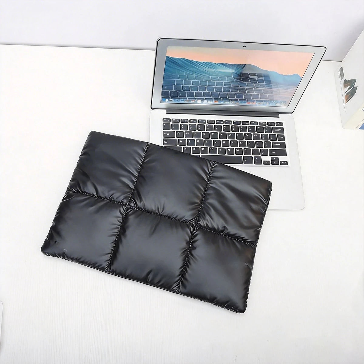 11-16 Inch Puffy Laptop Sleeve, Quilted Metallic Black/Silver Protective Case For 11",13-14", 15-16" Chromebook PC Notebook, Laptop Cover Bag