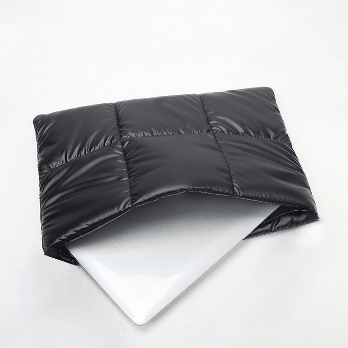 11-16 Inch Puffy Laptop Sleeve, Quilted Metallic Black/Silver Protective Case For 11",13-14", 15-16" Chromebook PC Notebook, Laptop Cover Bag