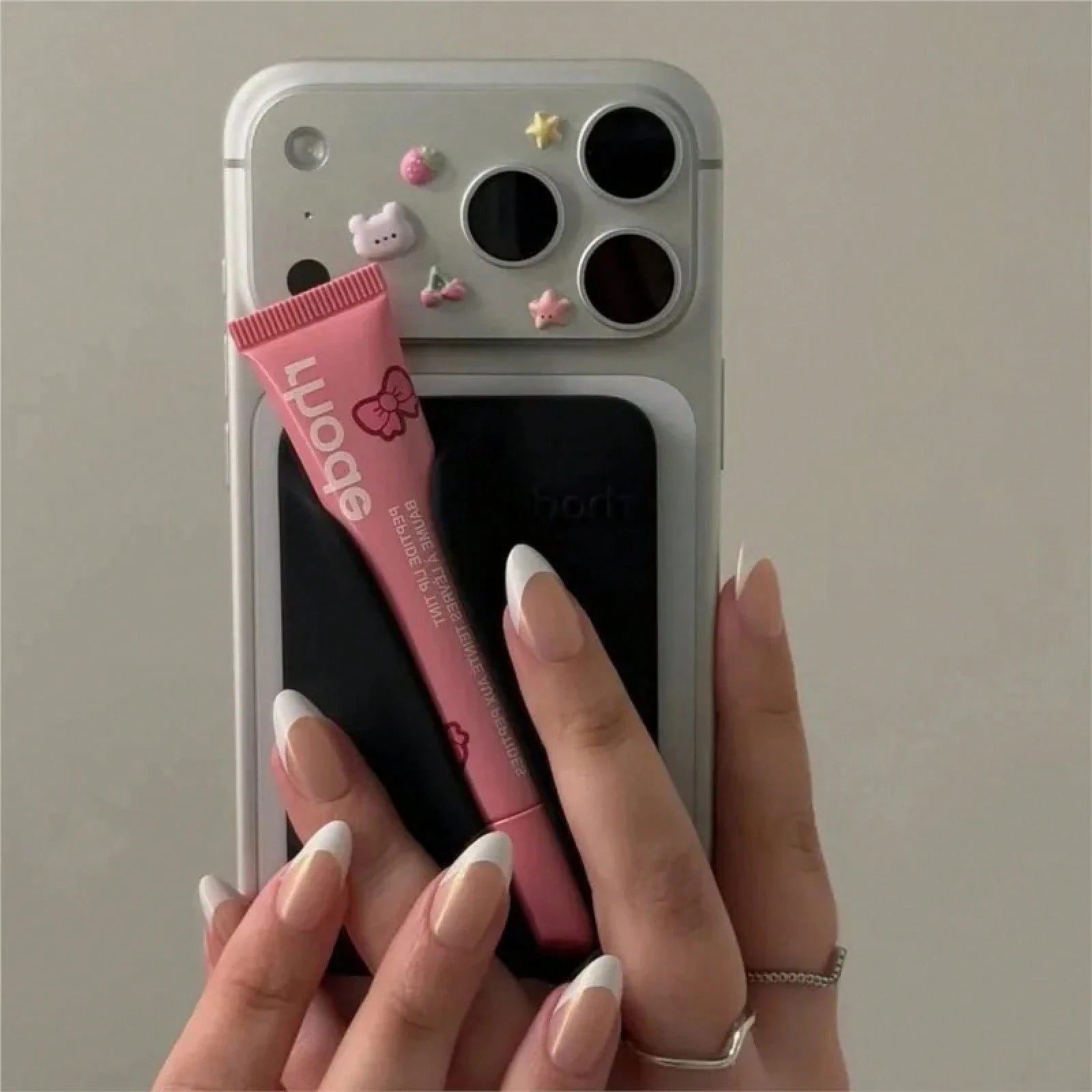 17 15 16 14 13 12 11 Pro Rhod Magnetic LIP Lip Holder With Gloss Phone Cases,Magnetic Lip Gloss Storage Glossy Phone Case For Series 17, 15, 16, 14, 13, 12, 11 With Single Magnetic Patch Or Storage P