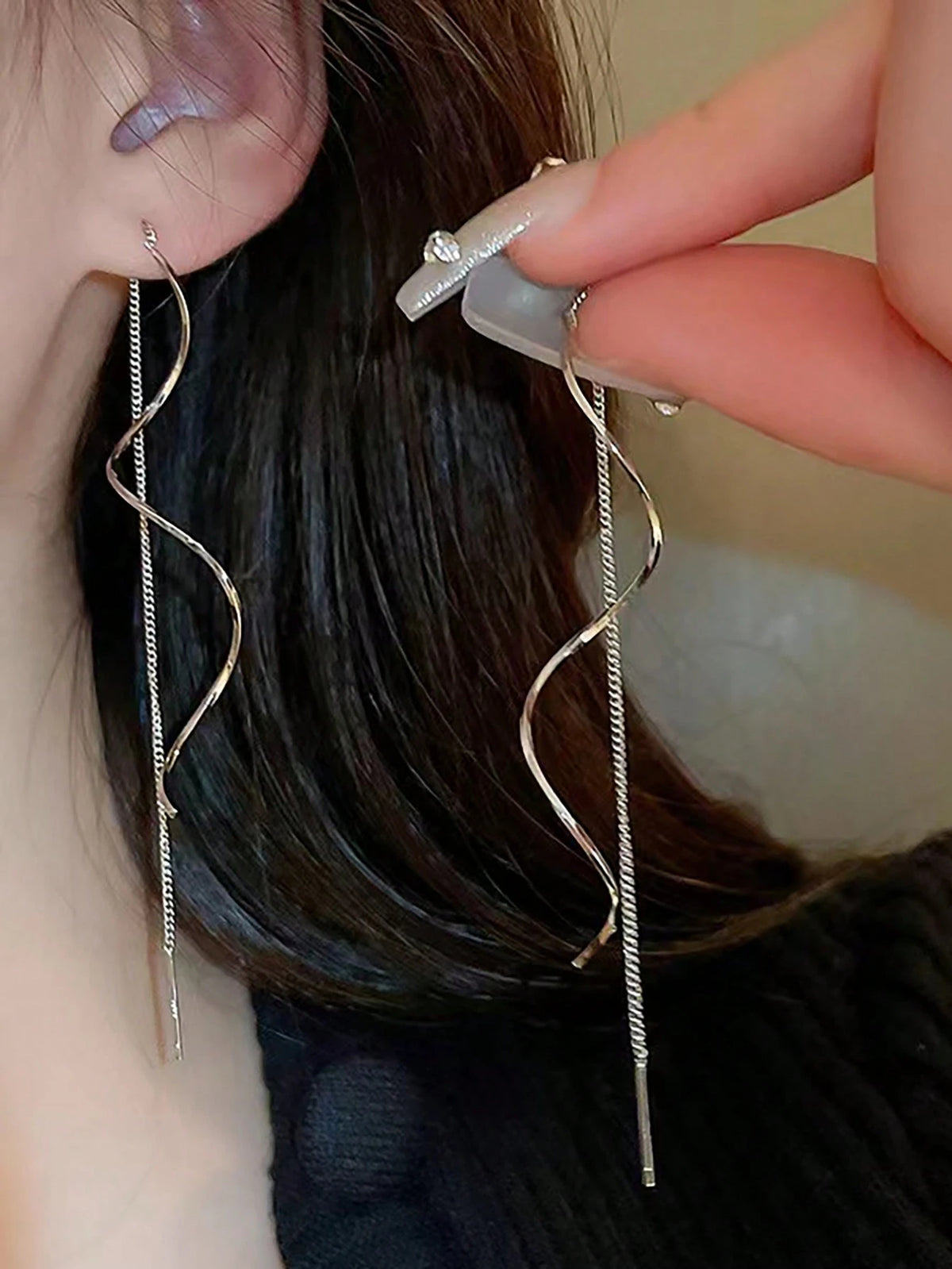 1pair Gold-Tone Twist Geometric Threader Earrings Elegant Party. Valentine's Day Accessories