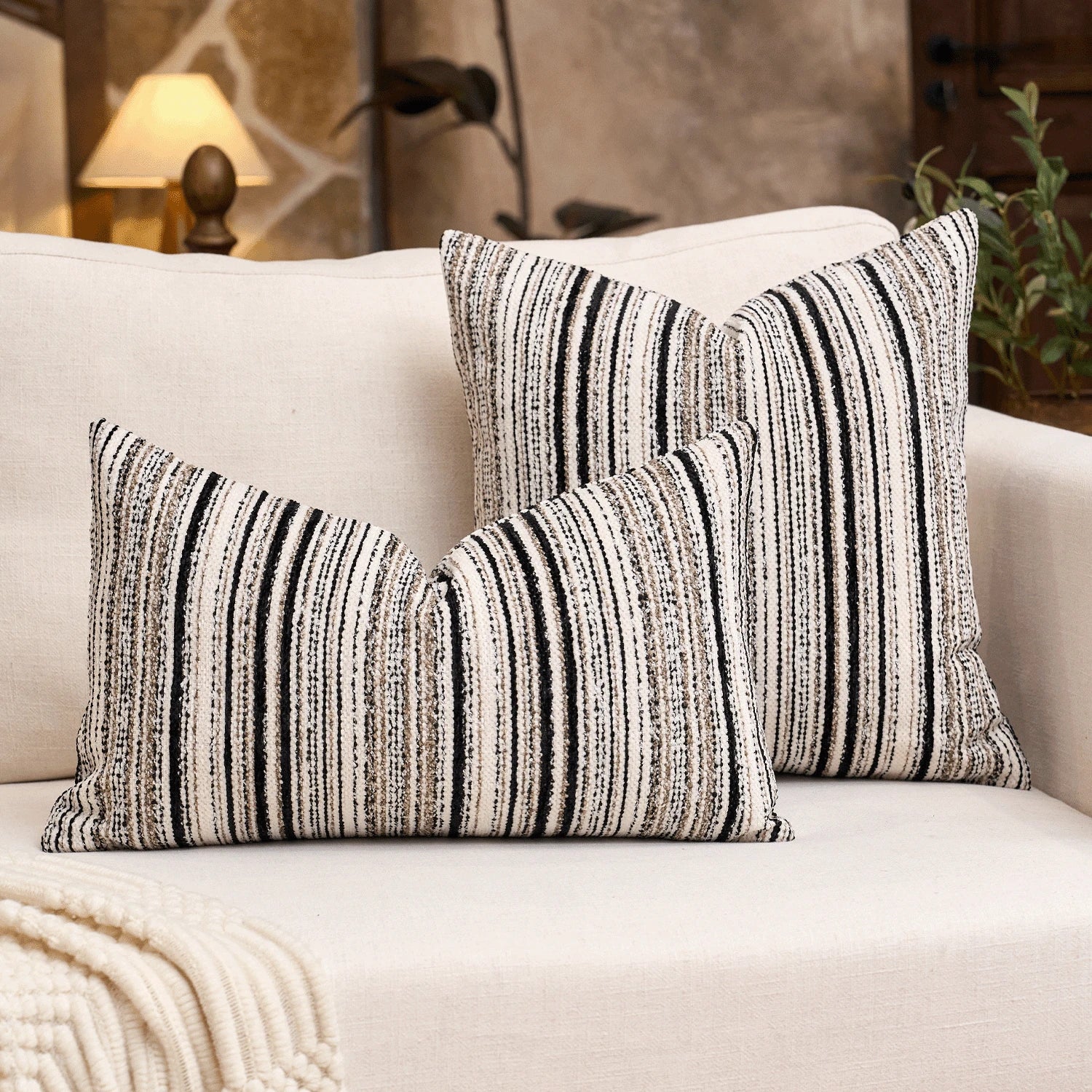 1pc/2pcs Luxury Chenille Striped Decorative Throw Pillow Cover, Without Pillow Insert, Black & Beige Boucle Texture, Square Shape, Suitable For Sofa, Living Room, Bedroom, Farmhouse, Also As Gift
