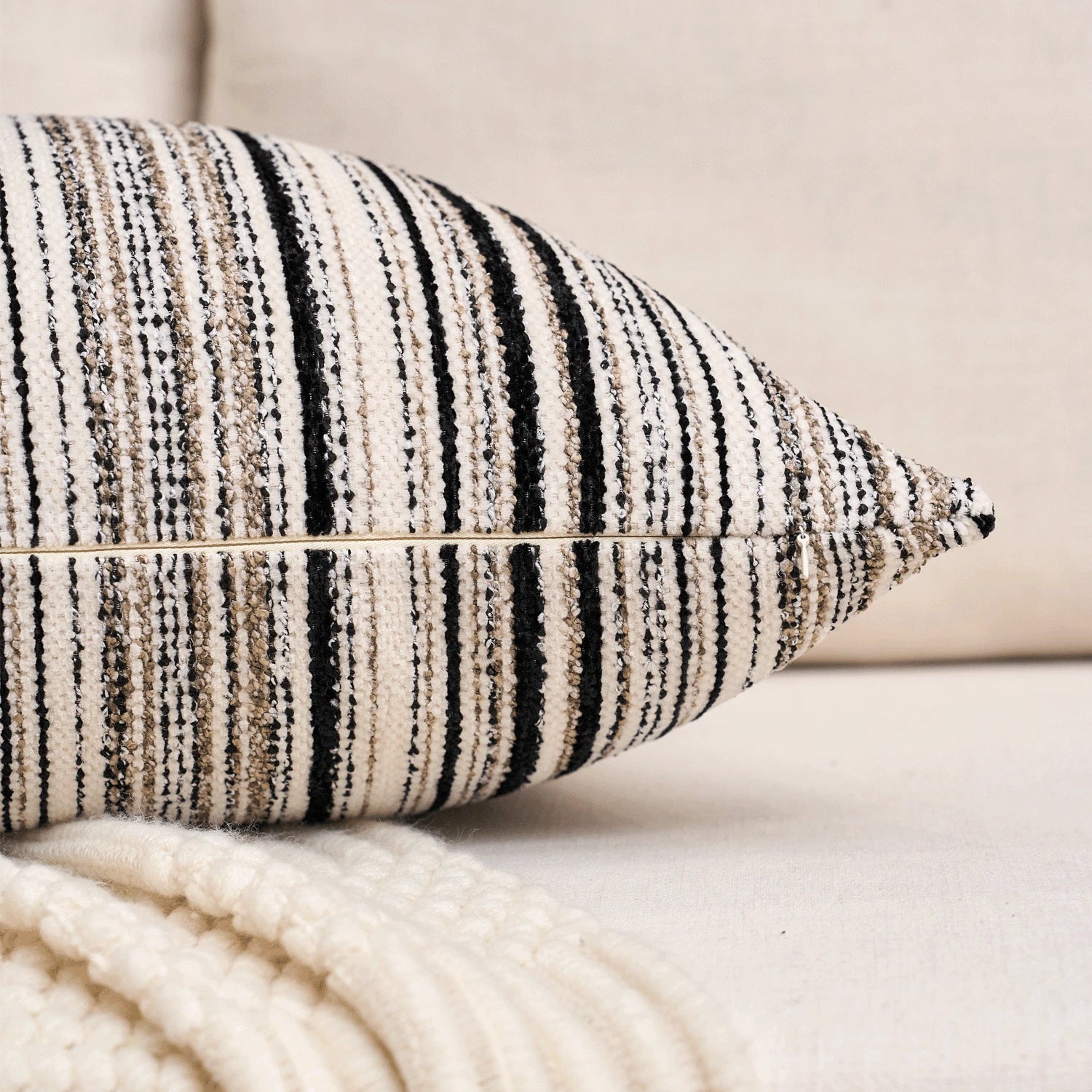 1pc/2pcs Luxury Chenille Striped Decorative Throw Pillow Cover, Without Pillow Insert, Black & Beige Boucle Texture, Square Shape, Suitable For Sofa, Living Room, Bedroom, Farmhouse, Also As Gift