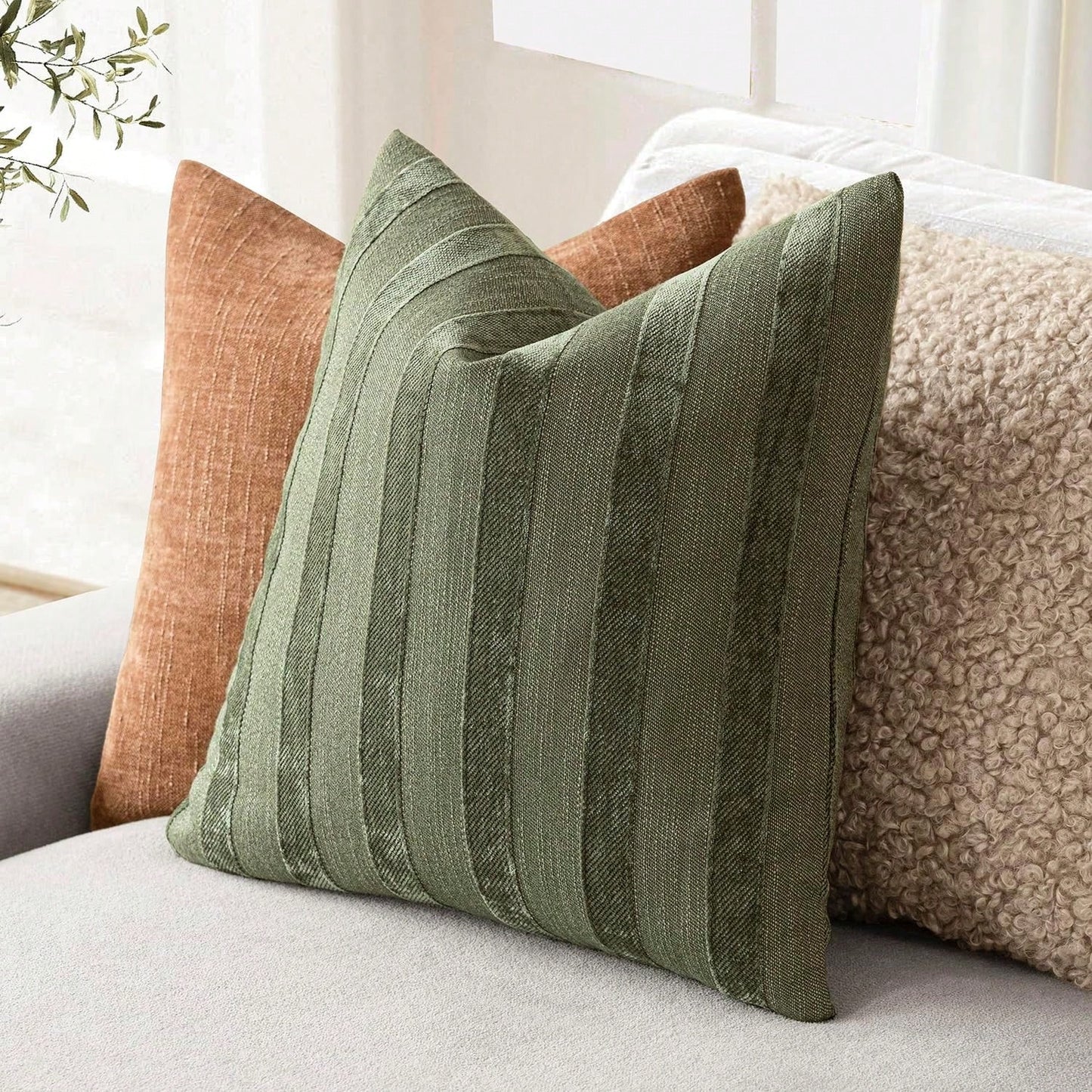 1pc/2pcs Olive Green 3D Striped Throw Pillow Cover (Pillow Insert Not Included), Modern Fashionable Soft Chenille And Faux Linen Blend Dual-Tone Striped Comfortable Cushion Cover, Suitable For Home So