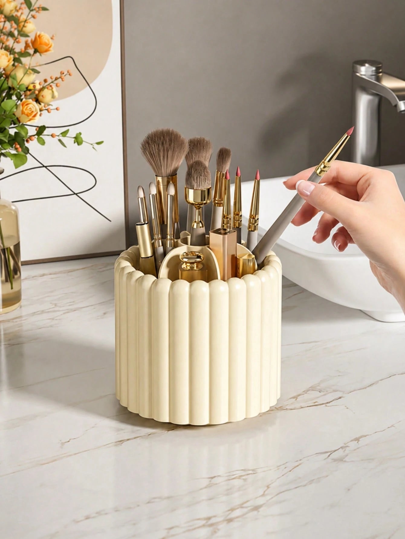 1pc 360° Rotating Makeup Brush Holder, Large Capacity Multi-Compartment Cosmetic Storage Box, Space-Saving Desktop Pen Holder Cup, Suitable For Brushes, Lipsticks, Scissors, Stationery, Vanity, Office