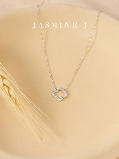 1pc 925 Sterling Silver Hollow Four-Leaf Clover Necklace, Inlaid With Diamonds, 14K Gold Plated, Low Allergy, Classic Minimalist Four-Leaf Clover Flower Necklace, Suitable For Women's Daily Wear, Perf