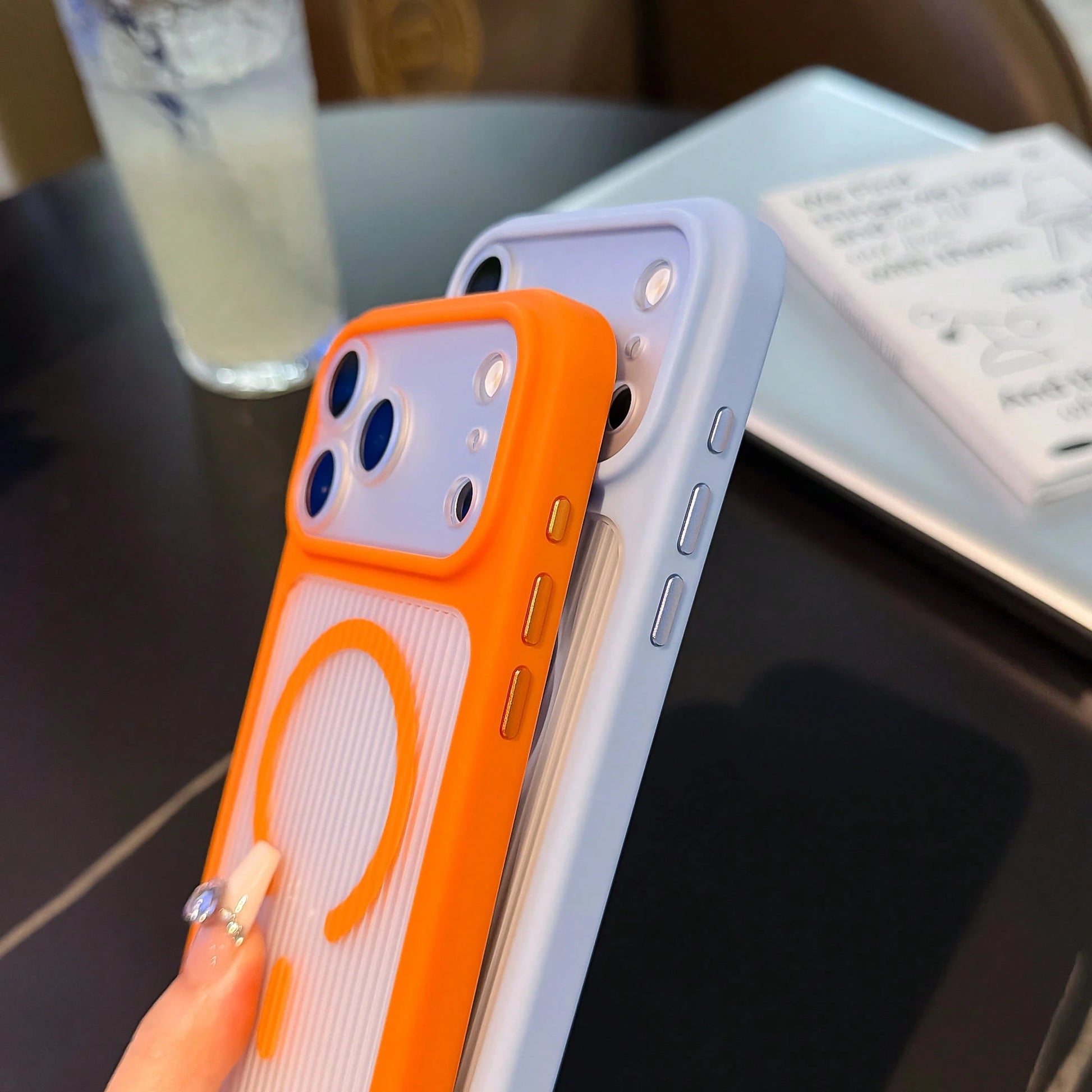 1pc Apple 17 Ice Mist Striped Corrugated Anti-Slip Skin-Feel Magnetic 2-In-1 Frame Phone Case