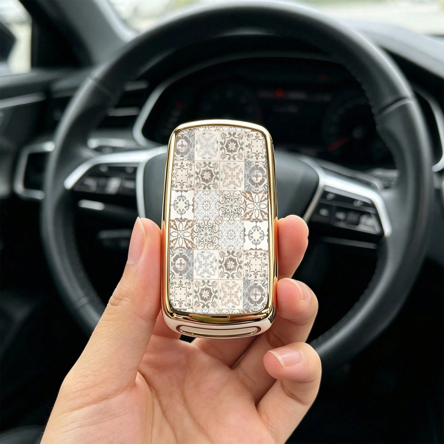 1pc Car Key Case-Elegant Print,Suitable For Jetta Mk6, Polo Mk5, Golf Mk6, Tiguan Mk1, Passat B7, Passat NMS, Caddy Mk3, Beetle, Amarok, Touran Mk1. Advanced Soft-Touch, Does Not Block Signal, Unisex.