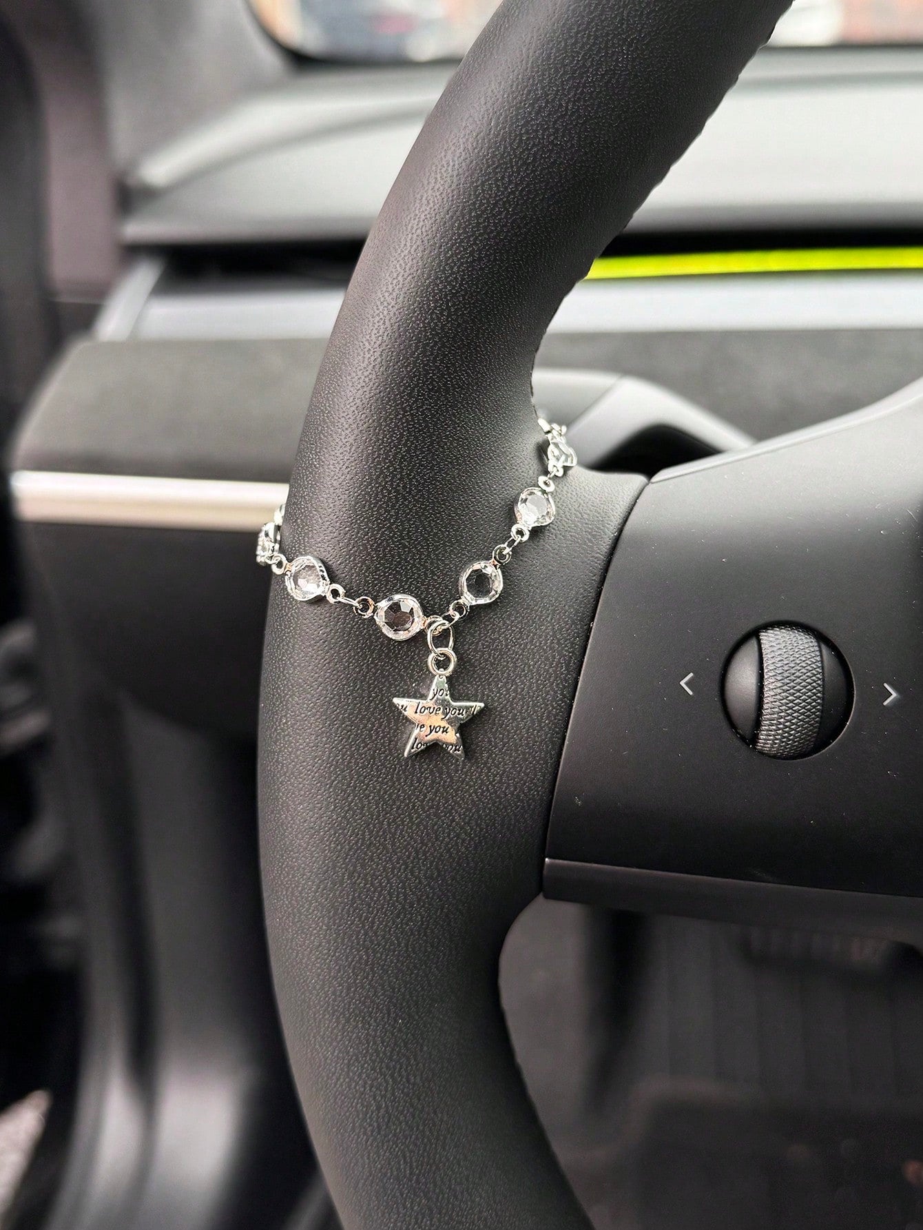 1pc Car Steering Wheel Decorative Pendant Light Luxury Crystal Chain Car Steering Wheel Decorative Pendant