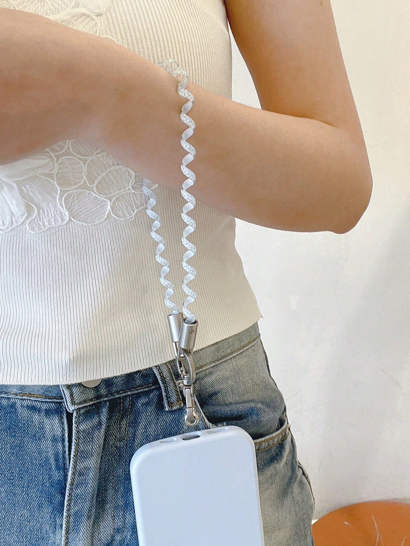 1pc Colorful Spiral Phone Lanyard Finger Rope Wrist Strap Short Phone Chain Outdoor Anti-Loss Keychain Camera Strap