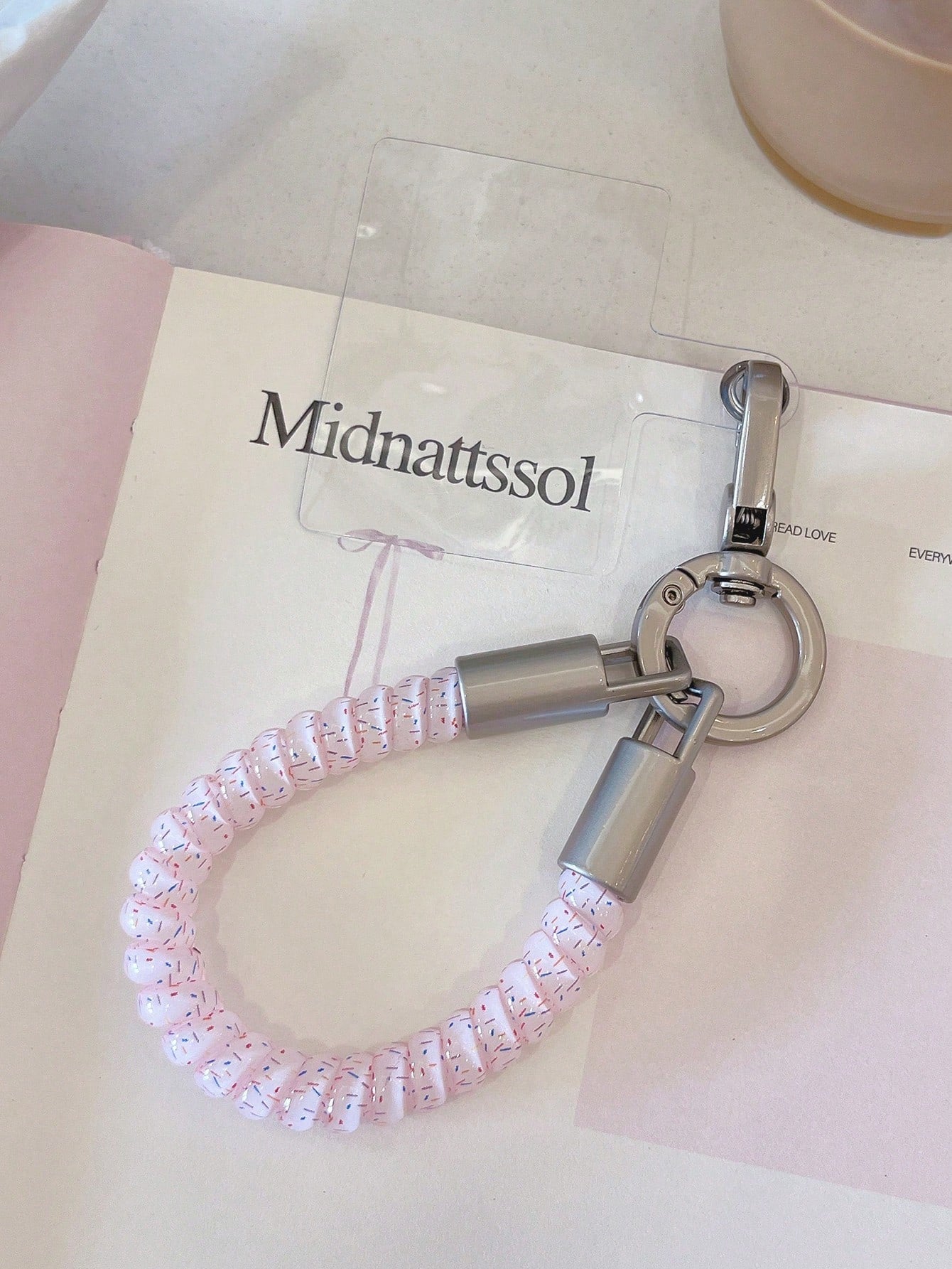 1pc Colorful Spiral Phone Lanyard Finger Rope Wrist Strap Short Phone Chain Outdoor Anti-Loss Keychain Camera Strap