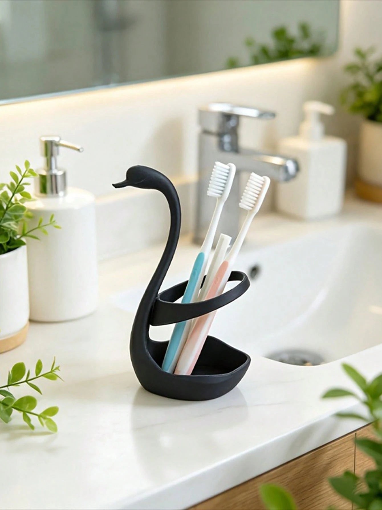 1pc Creative Swan-Shaped Plastic Toothbrush Holder, Minimalist Versatile Design, Hollow Design For Drainage And Breathability To Prevent Water Accumulation, Can Store Toothbrushes, Toothpaste, Small I