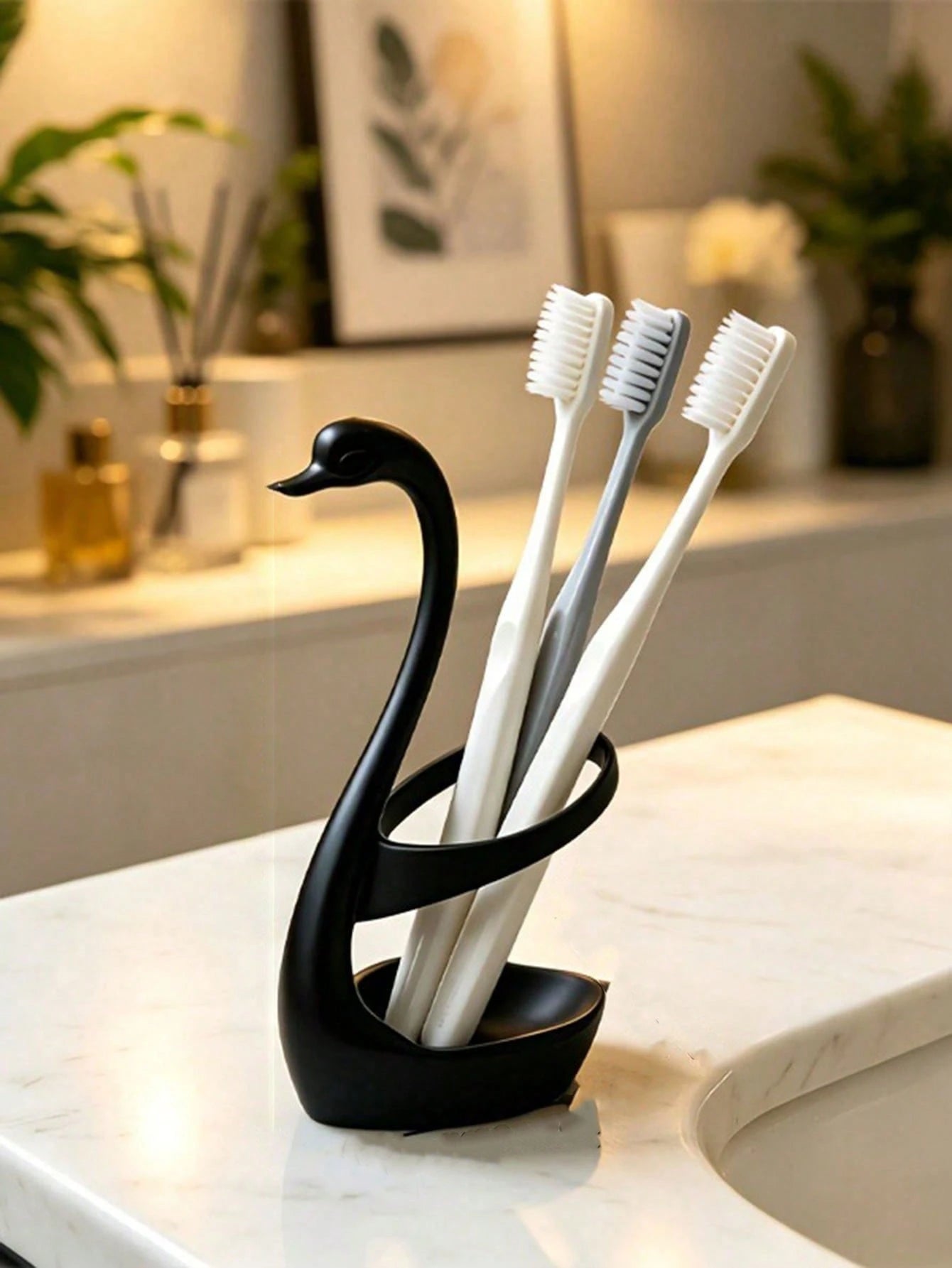1pc Creative Swan-Shaped Plastic Toothbrush Holder, Minimalist Versatile Design, Hollow Design For Drainage And Breathability To Prevent Water Accumulation, Can Store Toothbrushes, Toothpaste, Small I