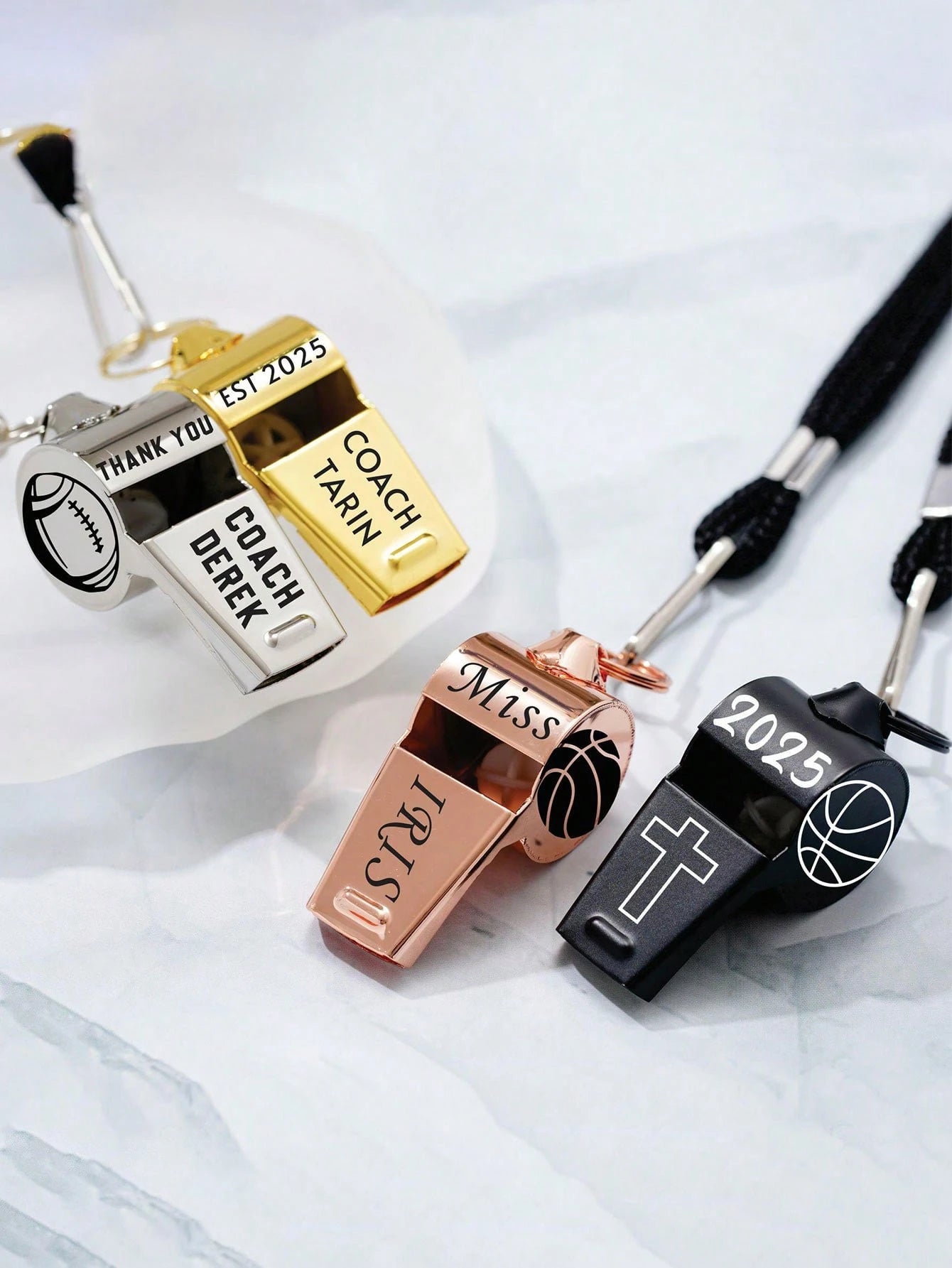 1pc Customizable Personalized Engraved Whistle Gift, Suitable For Teacher's Day, Sports Gift, Football Team Whistle, Thank You Gift, Creative Sports Gift With Customizable Pattern And Text, Perfect Fo
