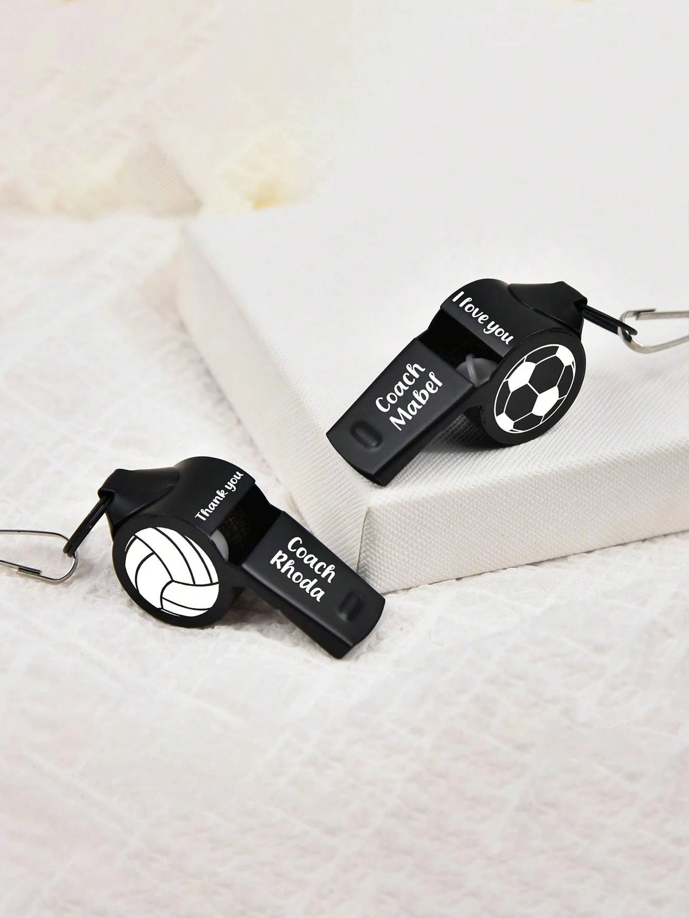 1pc Customizable Personalized Engraved Whistle Gift, Suitable For Teacher's Day, Sports Gift, Football Team Whistle, Thank You Gift, Creative Sports Gift With Customizable Pattern And Text, Perfect Fo