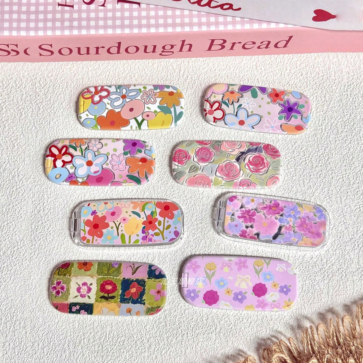 1PC Cute Flower Adhesive Makeup Mirror Phone Stand, Foldable Mirror For Watching Shows, Essential For Girls, Compact Portable Horizontal And Vertical Dual-Use Mirror Foldable Adhesive Phone Stand