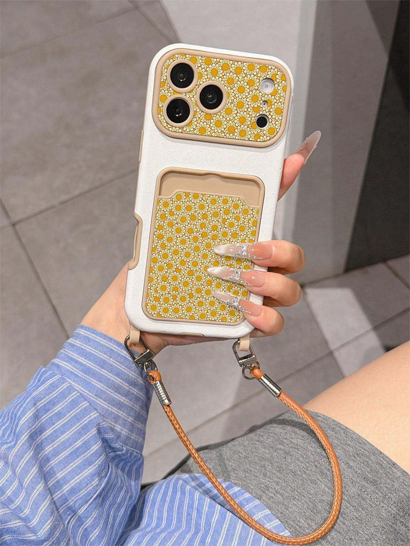 1pc Fashionable Personalized Full-Screen Sunflower Pattern Card Holder Lanyard TPU Material Anti-Drop Protective Phone Case, Suitable As Holiday Gift Compatible With Apple 11/12/13/14/14plus/15/15plus