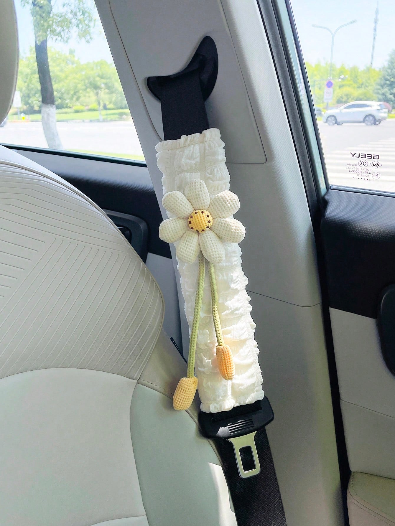 1pc Flower Car Seat Belt Shoulder Cover Cute Car Interior Safety Belt Anti-Choke Protective Sleeve Car Decor For Women