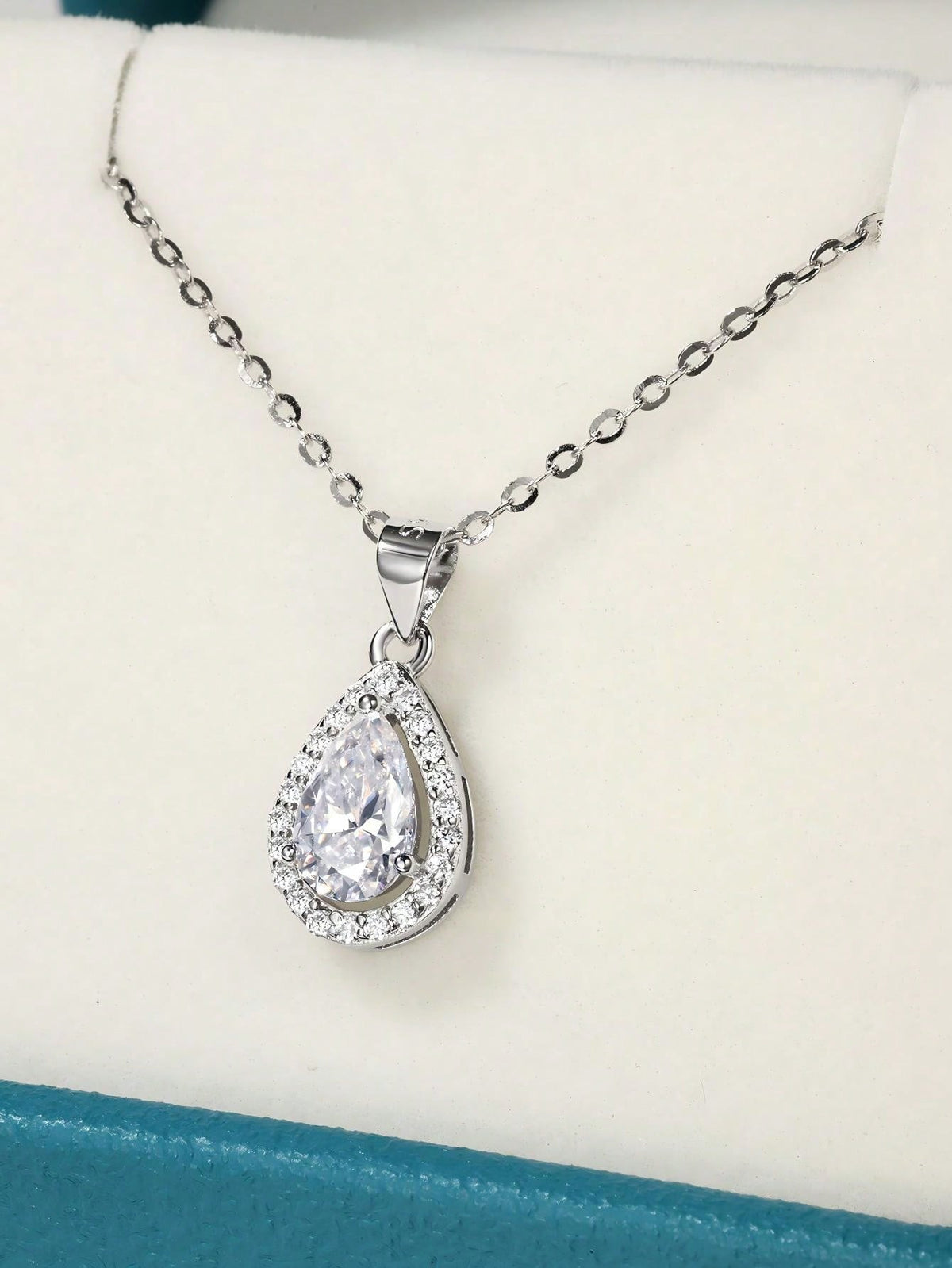 1pc French Elegant Pear-Shaped Halo S925 Silver Inlaid 1.132ct Moissanite Teardrop Pendant Necklace For Women, High-Quality Luxury Style, Suitable For Valentine's Day, Birthday Surprise Gift, Wedding