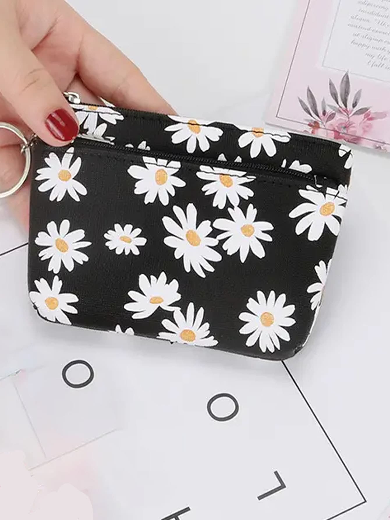 1pc Fresh Daisy Floral Print Zipper Women Card Holder Keychain For Women Wallet Mini Wallet Purse Wallet Coin Wallet,Pouch Bag
