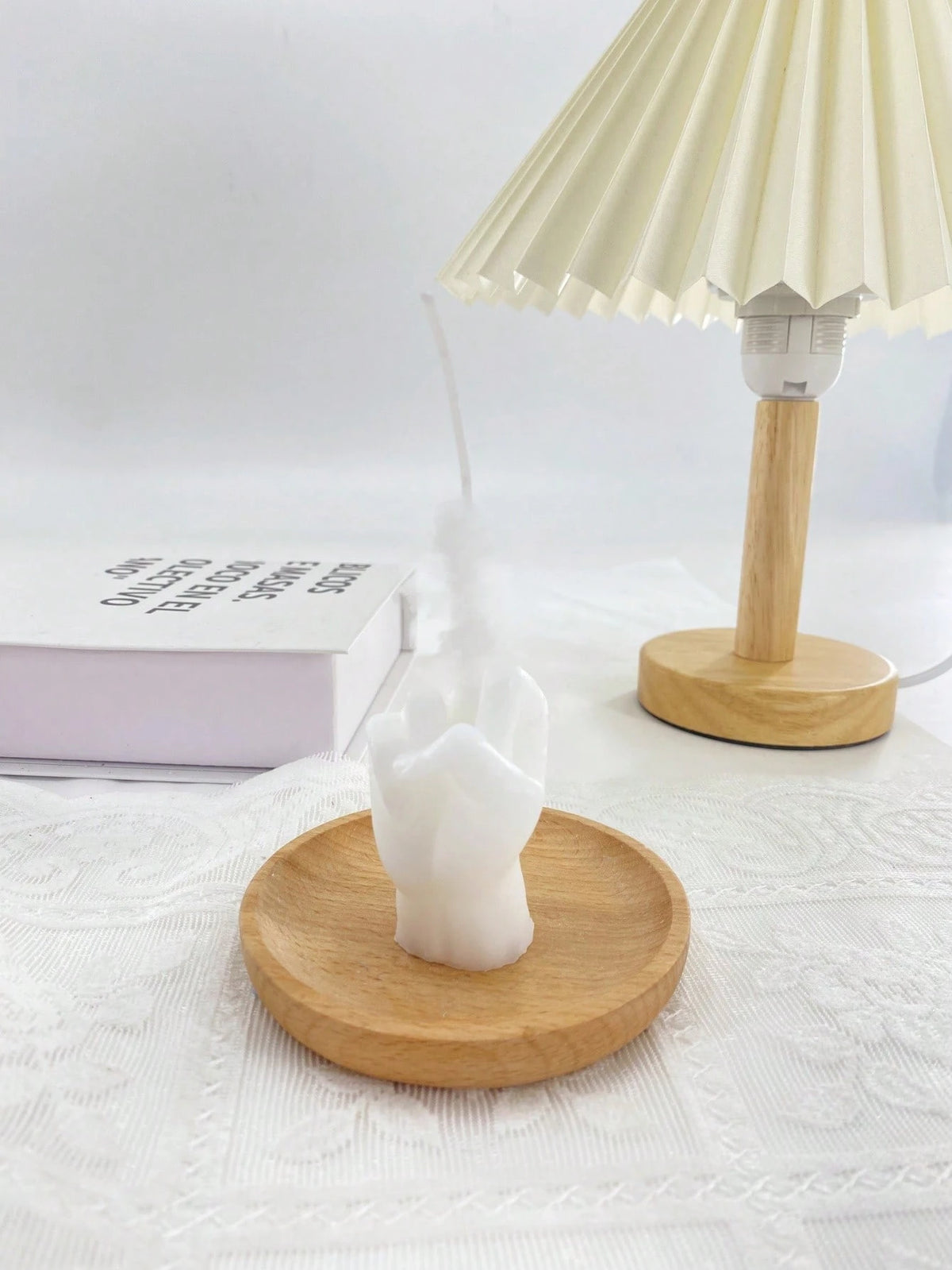1pc Funny Shaped Scented Candle, Creative Rude Hand Gesture Candle, Novelty Home Decor, Gifts For Yoga, Holidays, Weddings, Mother's Day