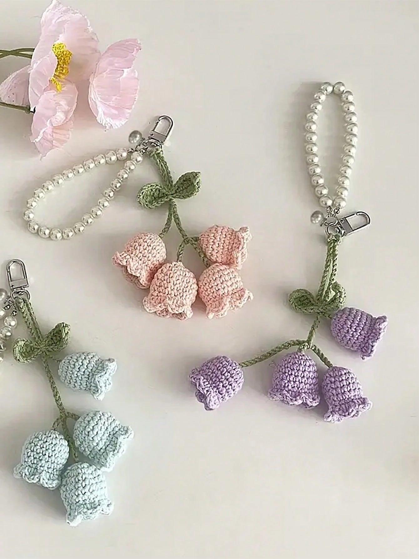 1pc Handmade Crochet Lily Of The Valley Keychain With Pearl Chain, Boho Style Bag Charm, Decorative Pendant For Backpacks Or Bags, Unique Birthday Gift Or Party Favor, 22cm (8.66 Inches) Length, Flora