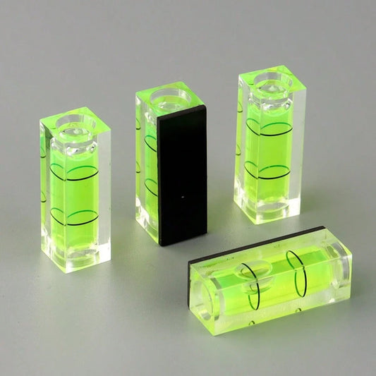 1pc Mini Magnetic Bubble Level, 10x10x40mm Green Magnetic Hanging Tool, Commonly Used For Picture Frames, Shelves, DIY Projects Leveling, No Battery Required, Precision Leveling And Damage-Free Instal