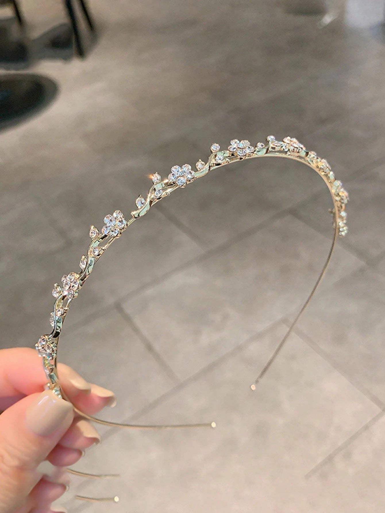 1pc Minimalist Alloy Headband, Decorated With Faux Pearl, Flowers And Rhinestones, Suitable For Women, Gold Hair Accessory, Bridal Decor, Headband, Hair Hoop