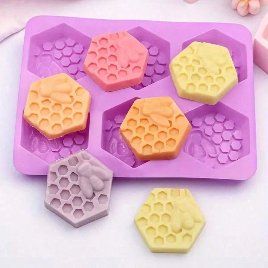 1pc Multi-Style Honeycomb Silicone Mold, Honeycomb Handmade Soap Mold, Insect Bee Theme DIY Craft 3D Art Relief Mold, Handmade Soap Mold, Candle Mold, Aromatherapy Plaster Mold, Epoxy Resin Mold
