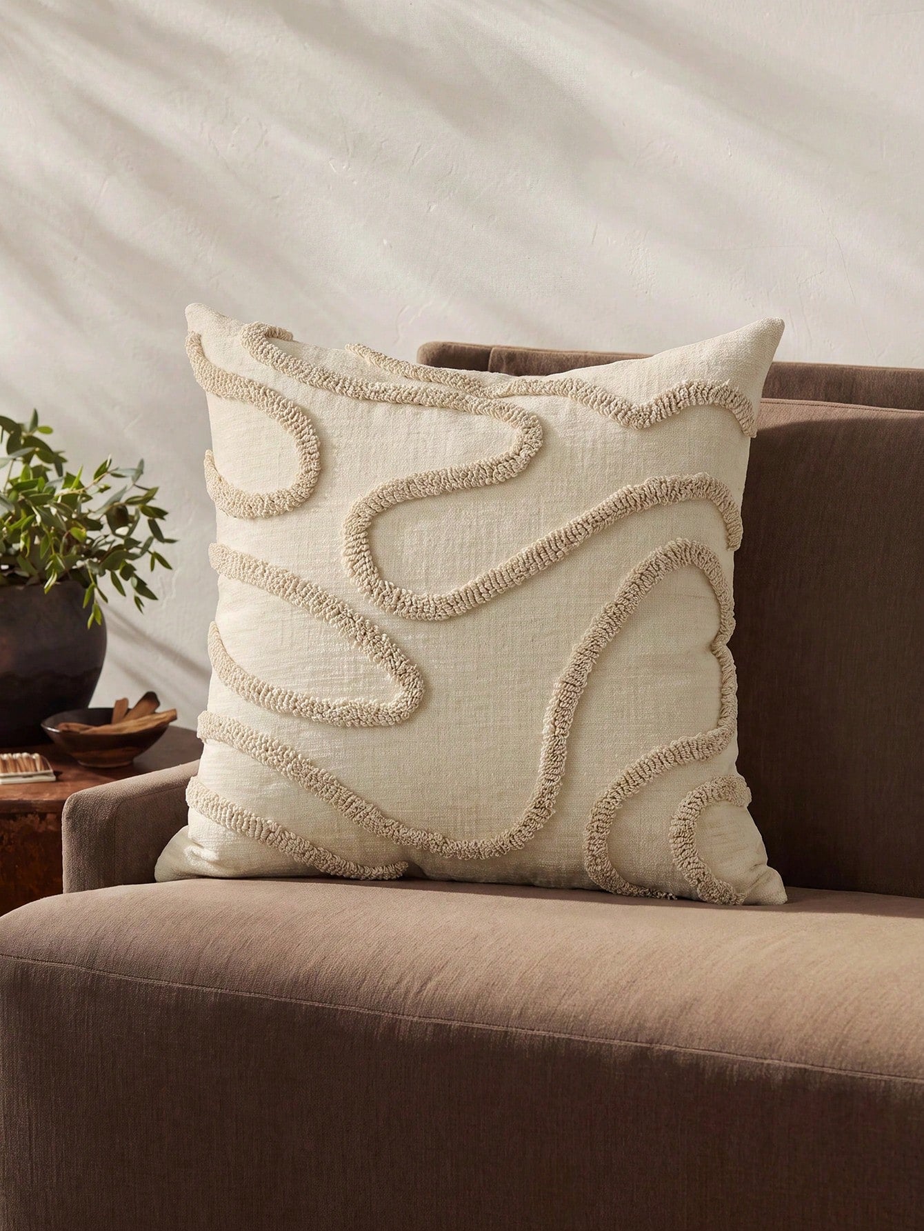 1pc Nordic Ins Style Embroidered Throw Pillow, Sofa Bed Head Pillow Lumbar Pillow, With Tufted Tassels, Suitable For Bay Window, Floor Cushion, Etc., Size 45*45cm, Autumn Decoration, Room Decor