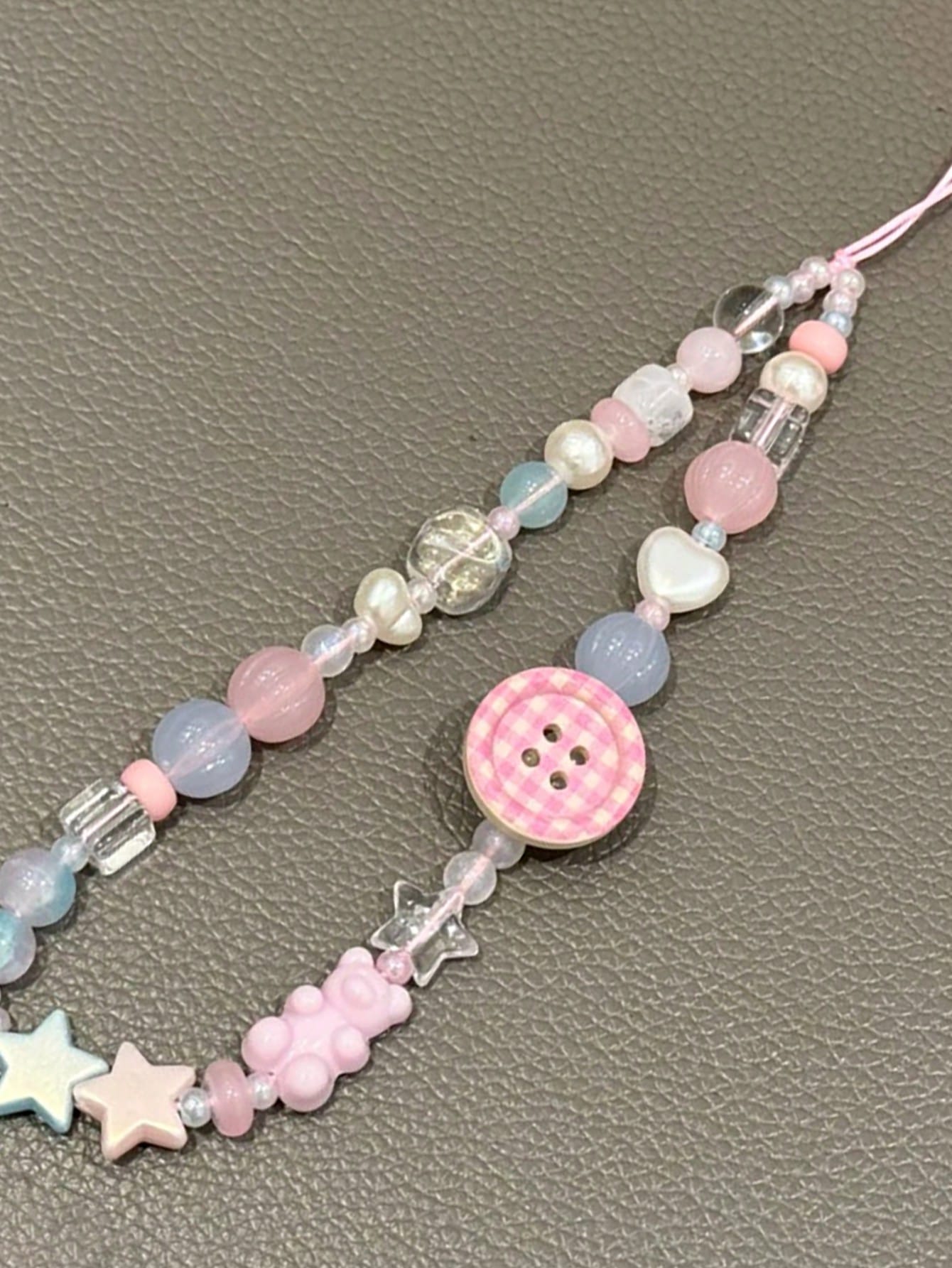 1Pc Pink LiPhone Chain, Wristband, CCD Pendant, Camera Lanyard, Pink Button Beaded Pendant For Girls.