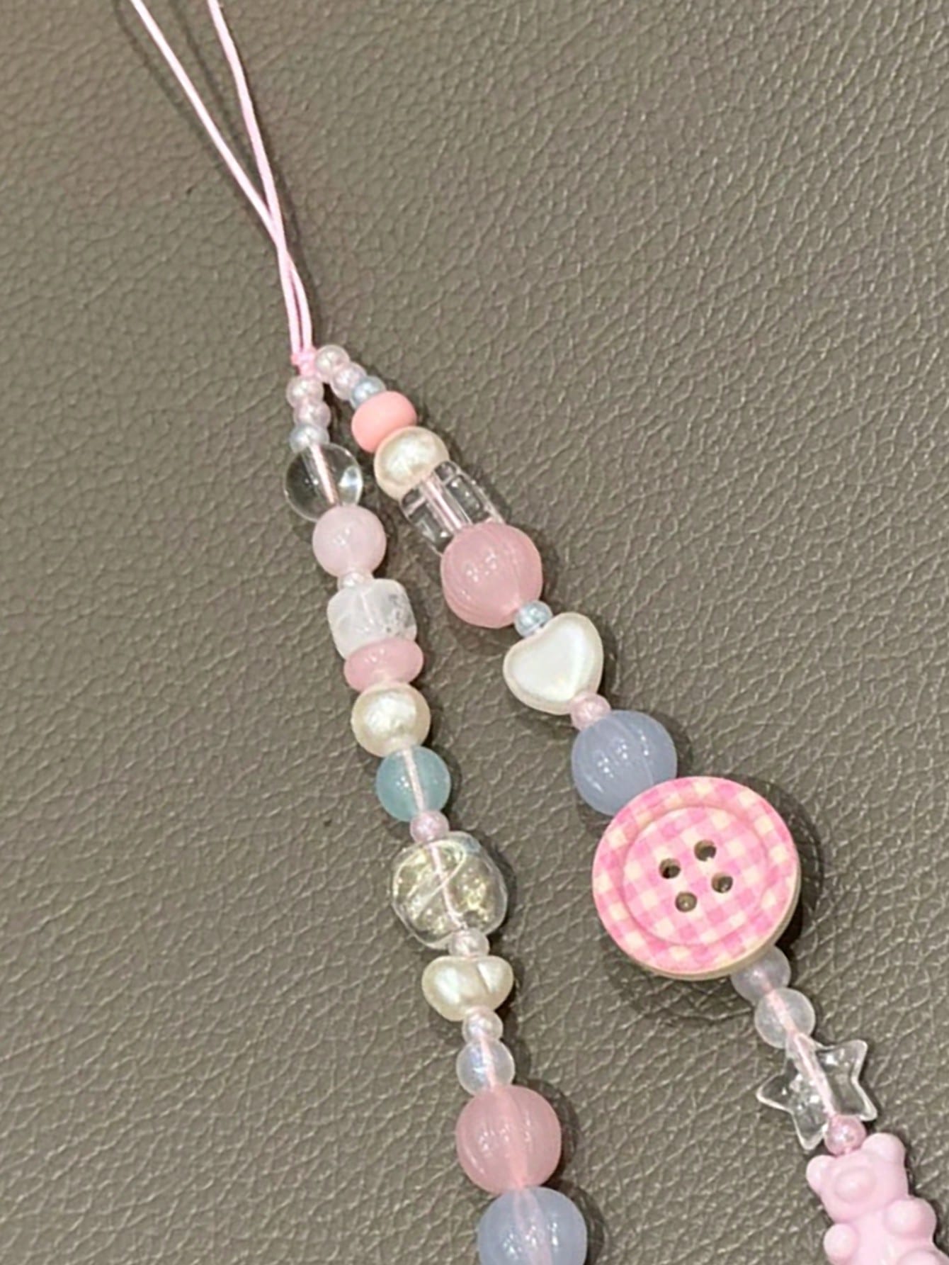 1Pc Pink LiPhone Chain, Wristband, CCD Pendant, Camera Lanyard, Pink Button Beaded Pendant For Girls.