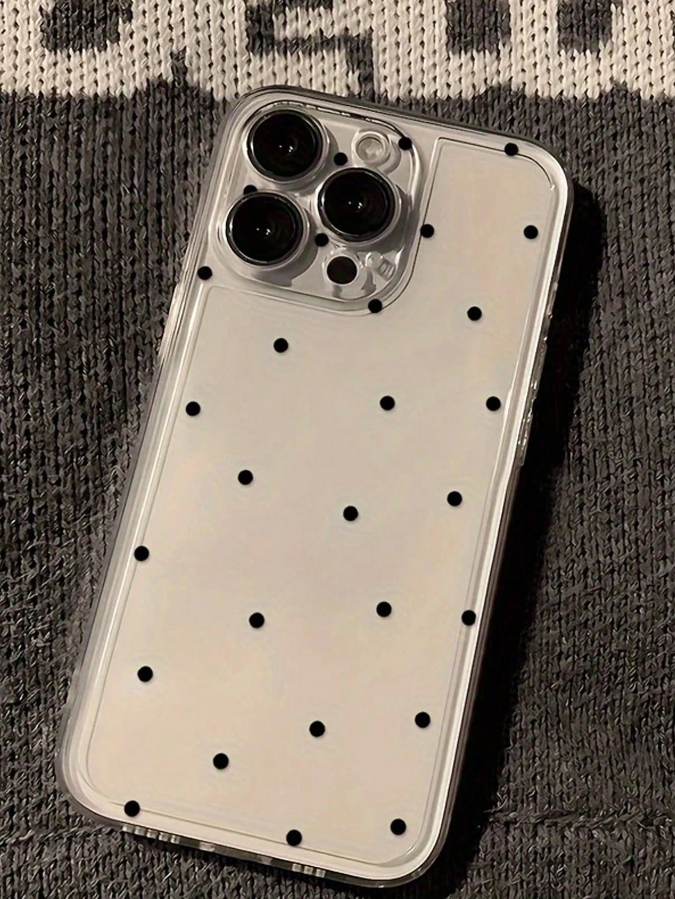 1pc Pink Minimalist White Polka Dot Artistic Pattern Matte Textured Full Coverage Shockproof TPU Fashionable Phone Case Compatible With IPhone 17, 16, 15, 14, 13, 12, 11 Pro Max/Plus/XR/7/8 Office Gif